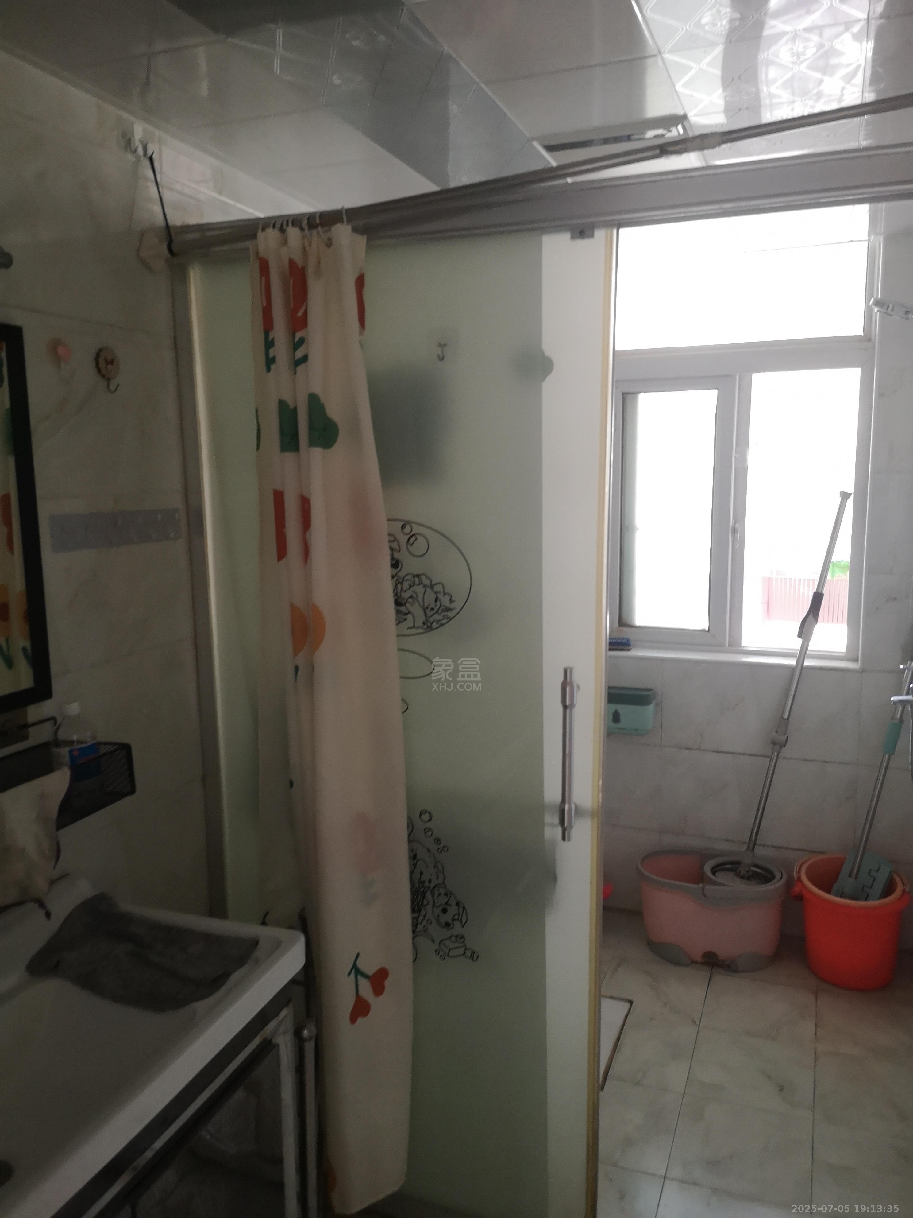 香草园二期春晓  3室2厅1卫    1700.0元/月 香草园二期春晓  3室2厅1卫    1700.0元/月室内图