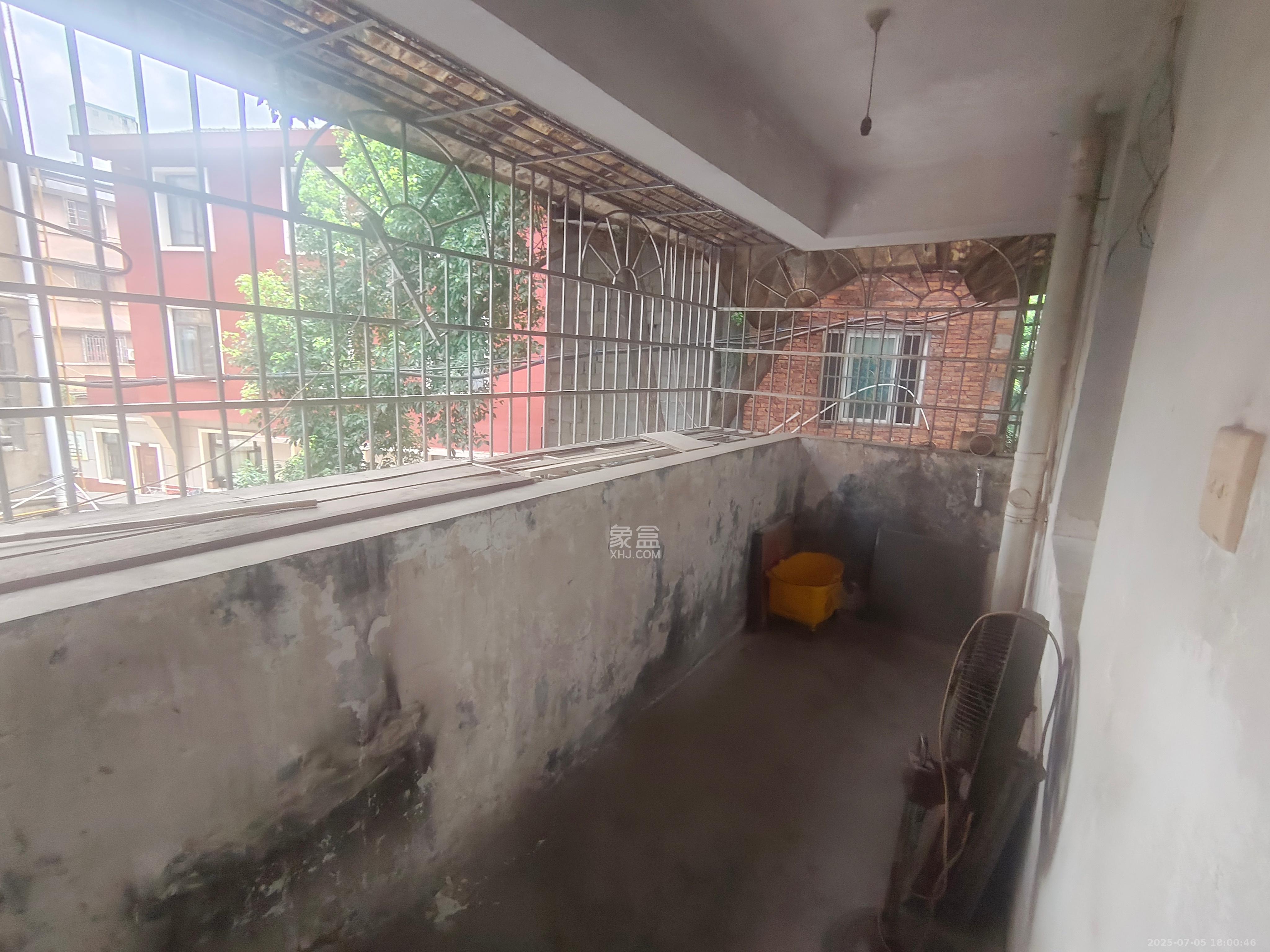 望麓桥回收公司院内 1室0厅0卫 1200.0元/月 望麓桥回收公司院内 1室0厅0卫 1200.0元/月室内图