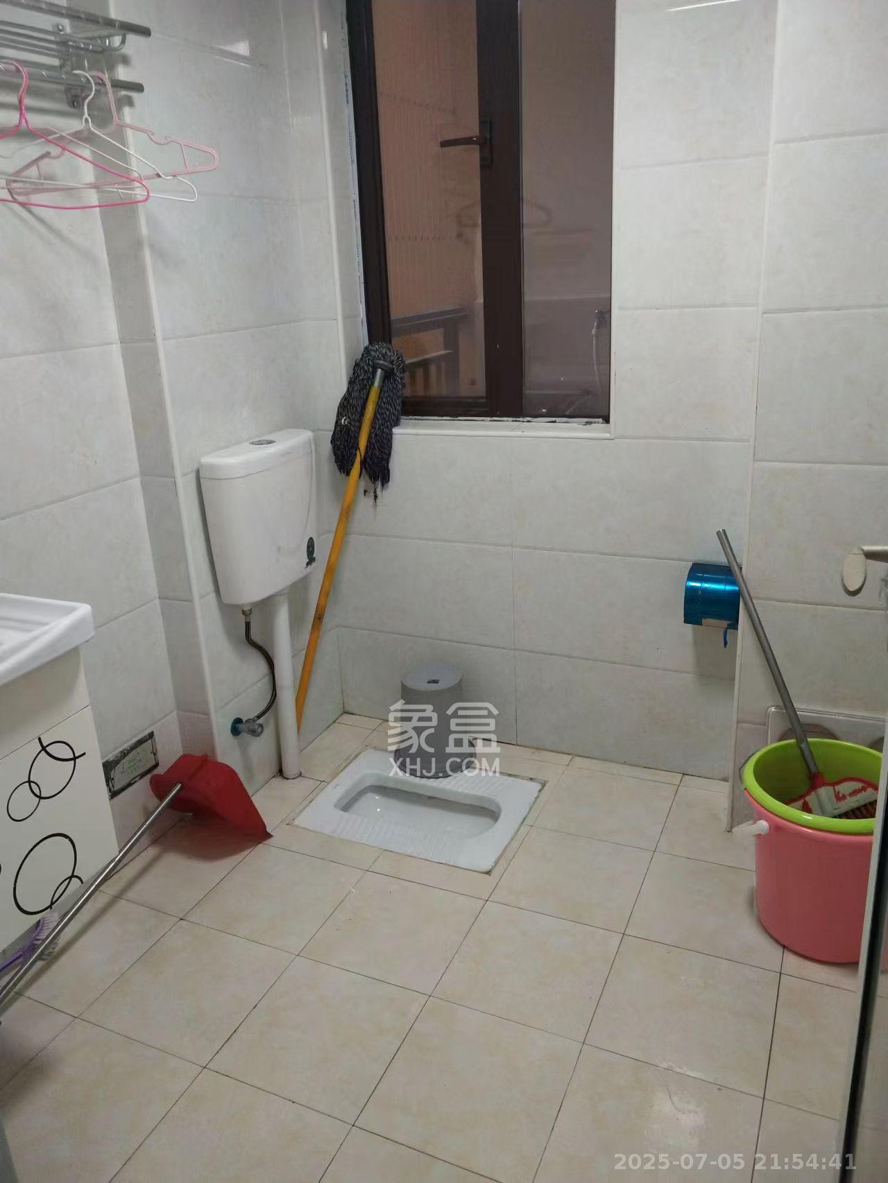 梅溪鑫苑名家 3室2厅1卫 2000.0元/月 梅溪鑫苑名家 3室2厅1卫 2000.0元/月室内图