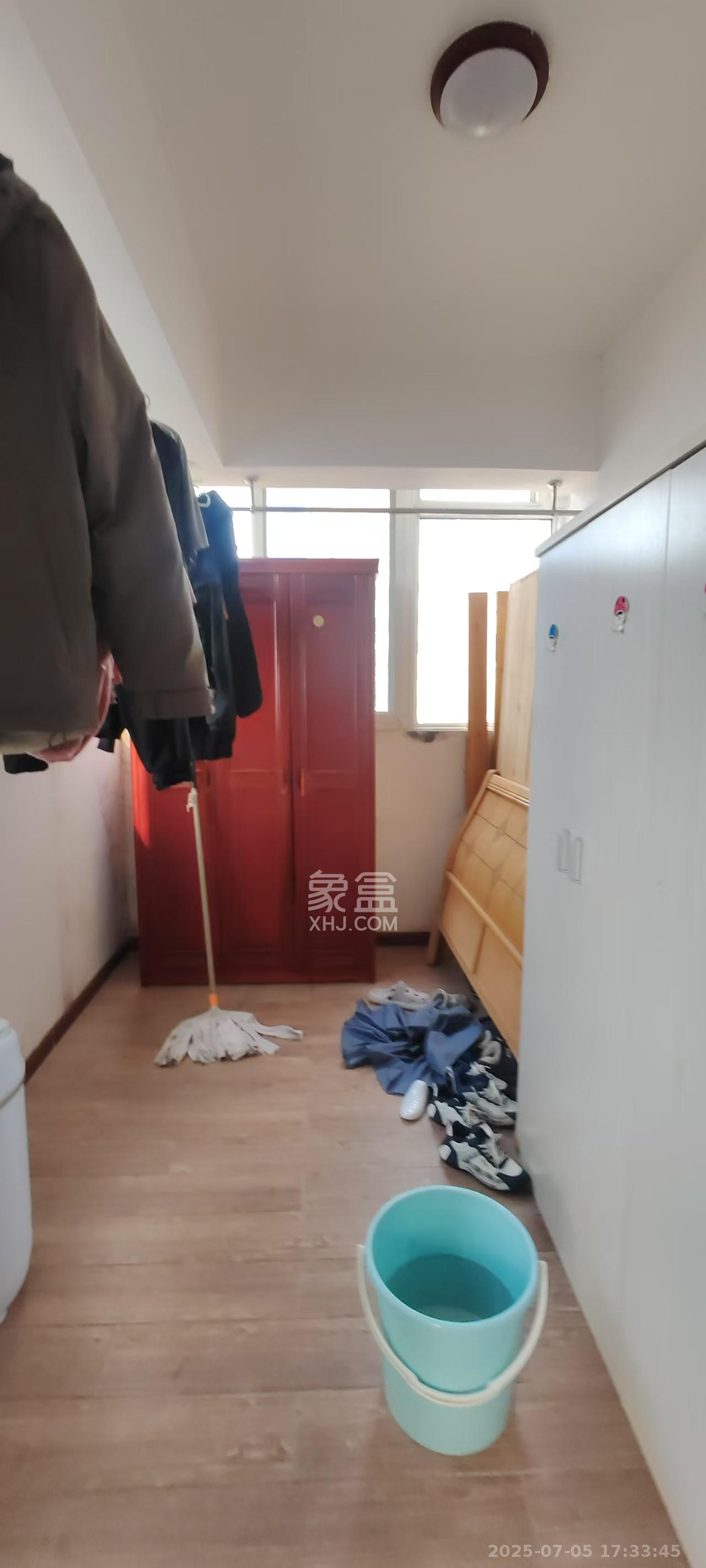 星蓝湾  3室2厅1卫   2800.00元/月室内图