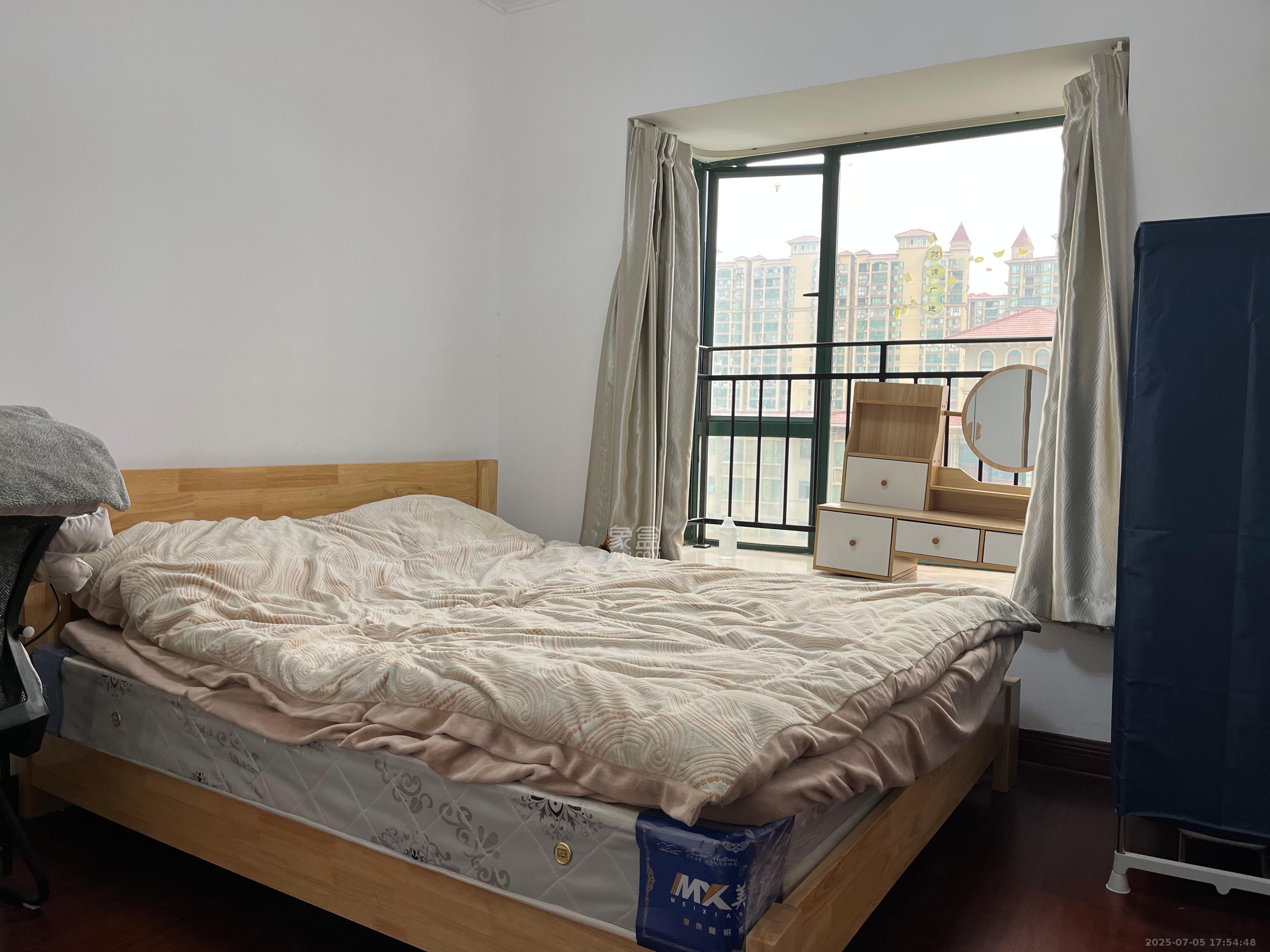 富基世纪公园  3室2厅1卫    1700.0元/月室内图