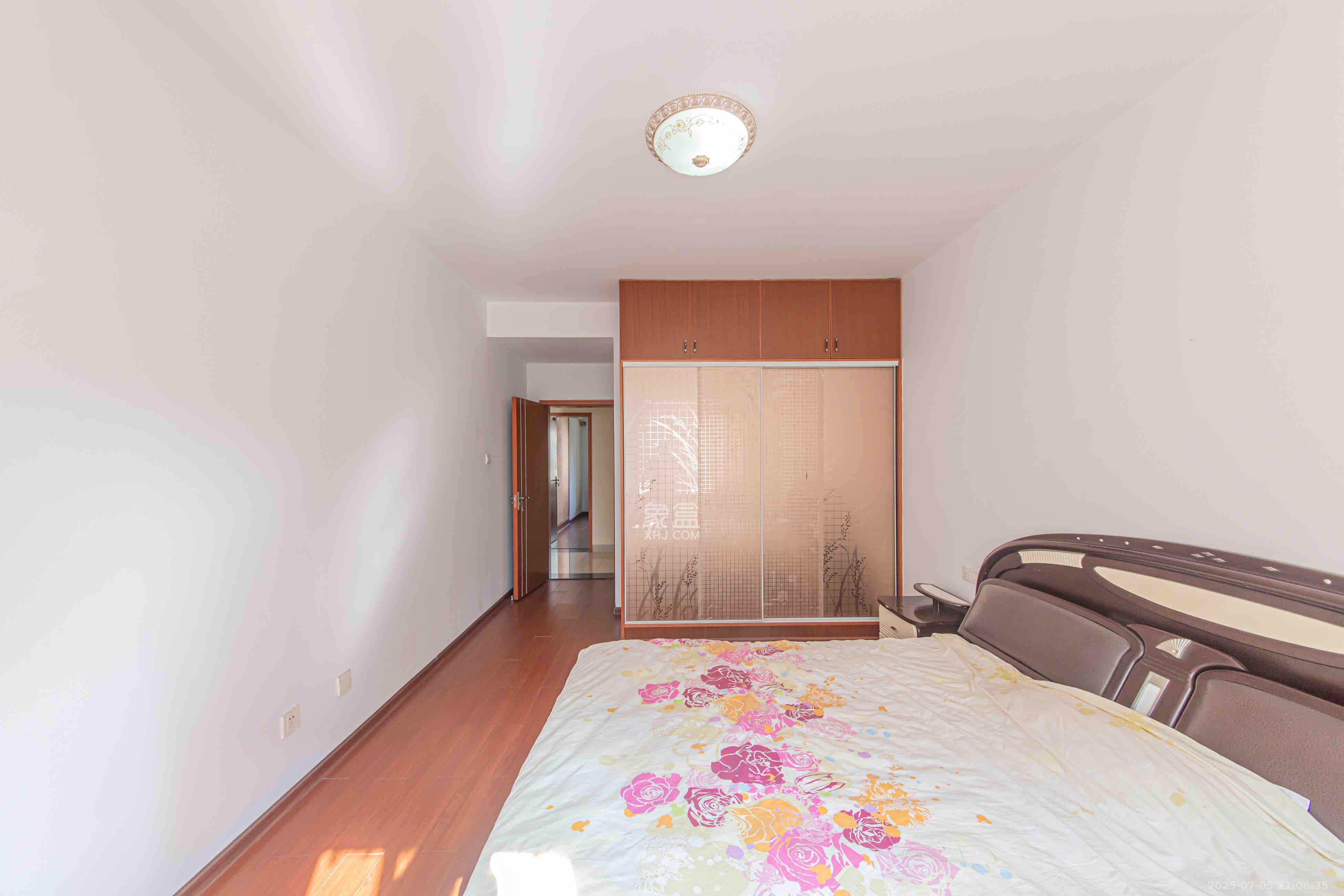 银桂苑  4室2厅2卫    3200.0元/月 银桂苑  4室2厅2卫    3200.0元/月室内图