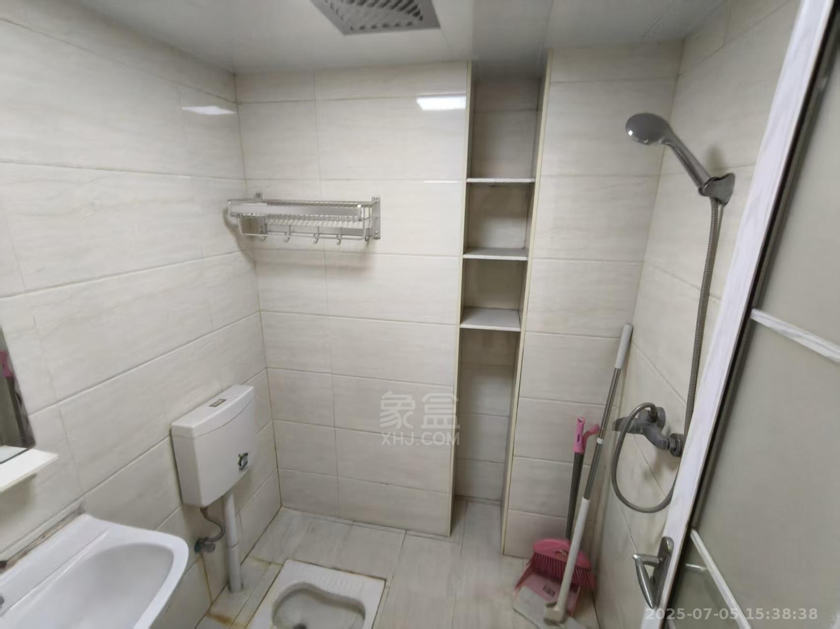 中建御山和苑  1室1厅1卫   1500.00元/月