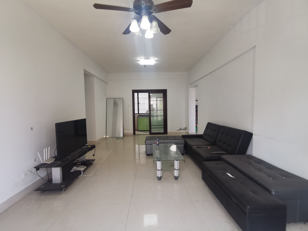 永升华府  3室2厅1卫    150.0万 永升华府  3室2厅1卫    150.0万室内图