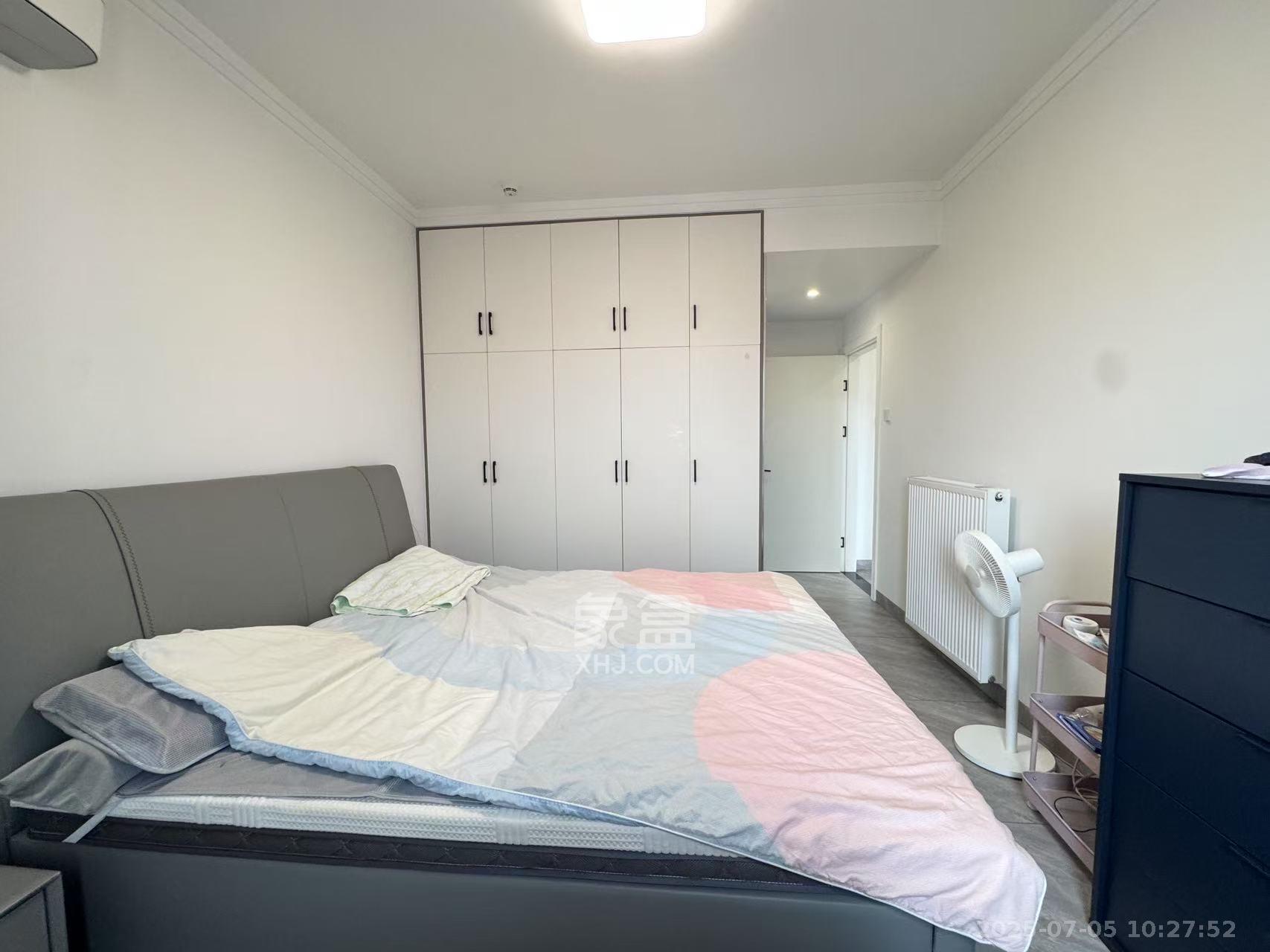 振业城三期  3室2厅1卫    3400.0元/月 振业城三期  3室2厅1卫    3400.0元/月室内图