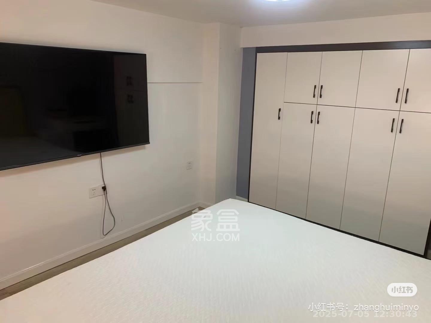 华润翡翠府  1室1厅1卫   2000.00元/月室内图