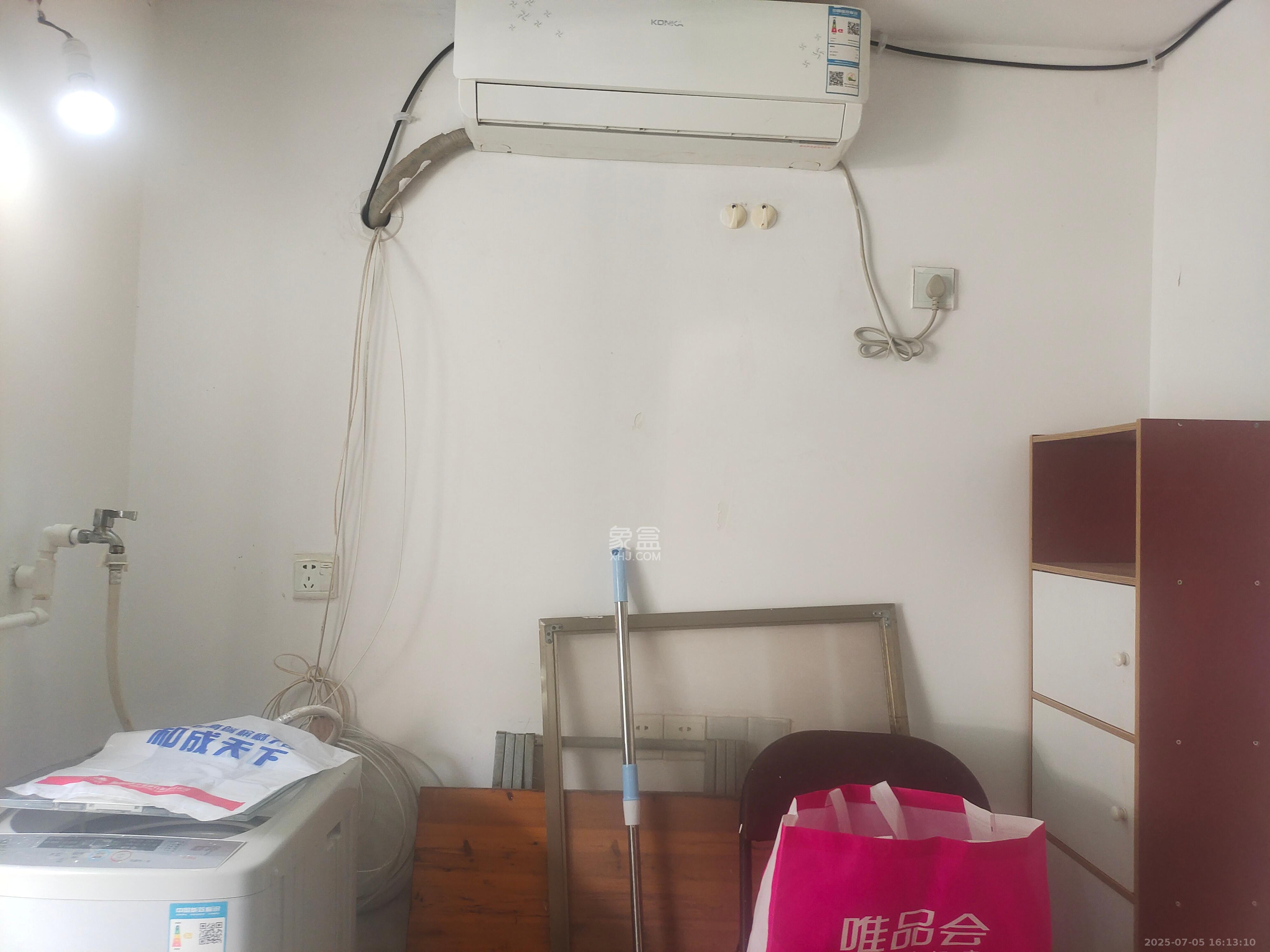 恩瑞麓山名园(龙王港小区) 1室1厅1卫 500.0元/月 恩瑞麓山名园(龙王港小区) 1室1厅1卫 500.0元/月室内图