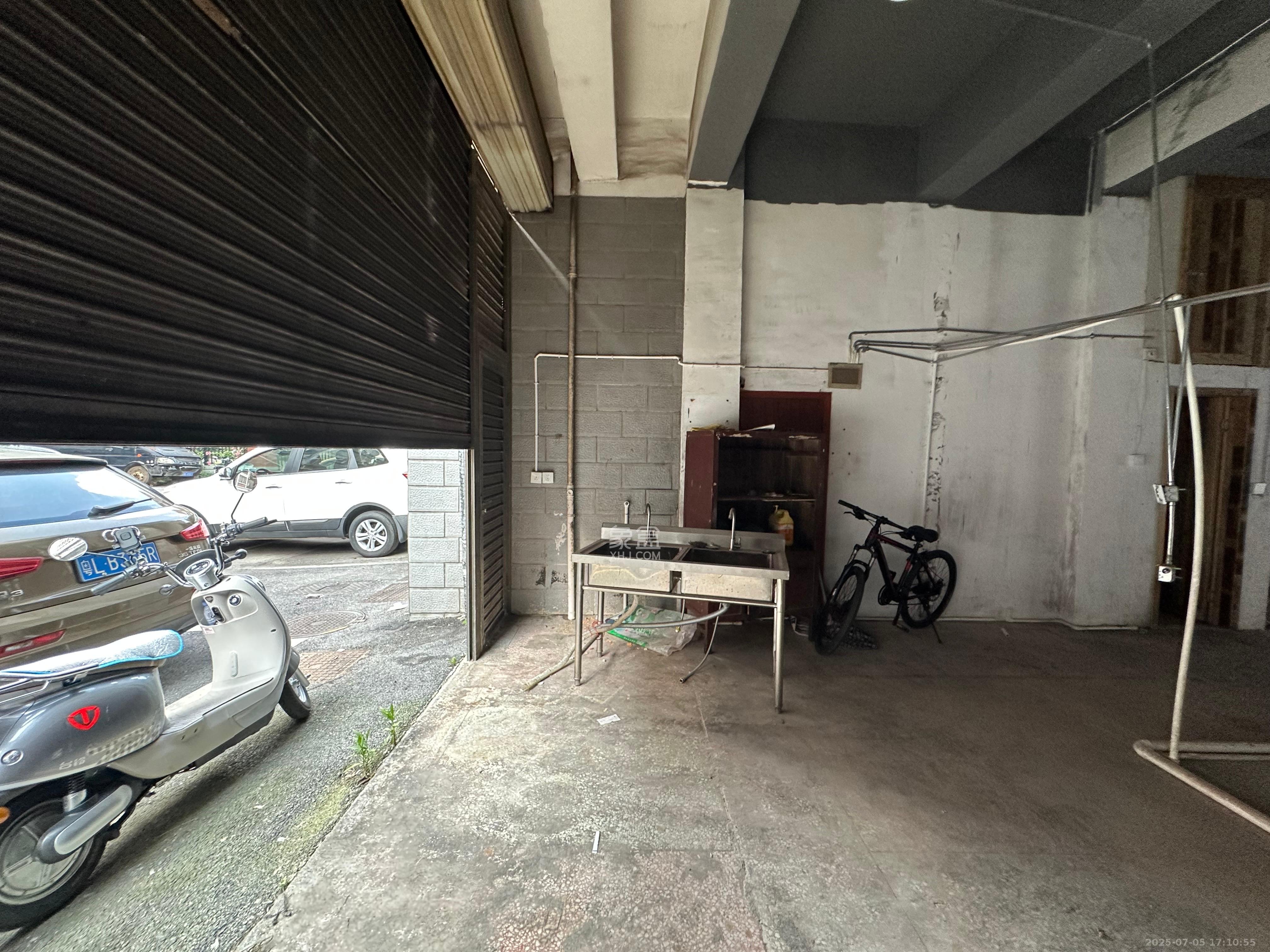 月湖安置小区(马栏山小区)  1室1厅1卫    5000.0元/月 月湖安置小区(马栏山小区)  1室1厅1卫    5000.0元/月室内图