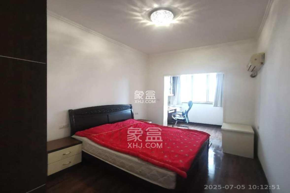 园丁花园 4室2厅2卫 59.8万 园丁花园 4室2厅2卫 59.8万室内图