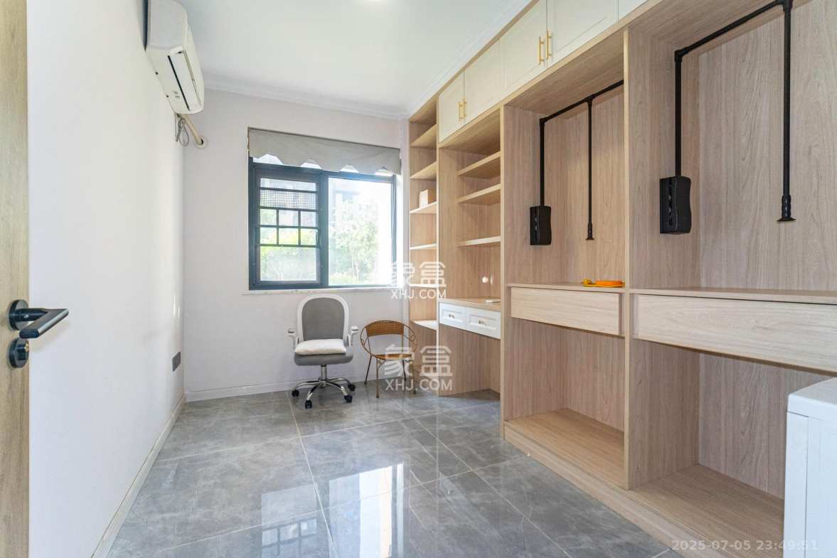 中安善化国际  3室2厅2卫    58.0万 中安善化国际  3室2厅2卫    58.0万卧室