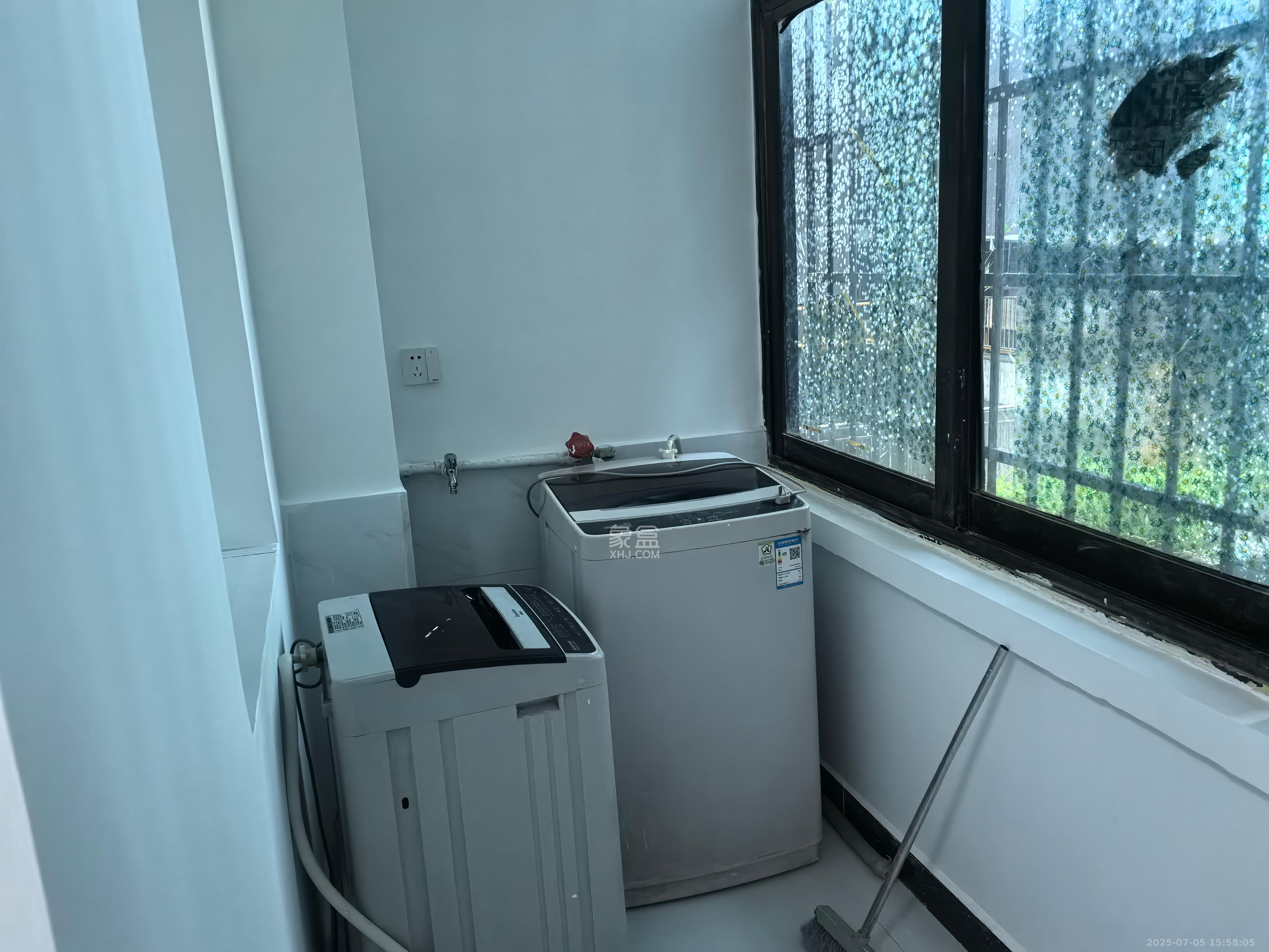 物贸小区  2室1厅1卫   2000.00元/月室内图