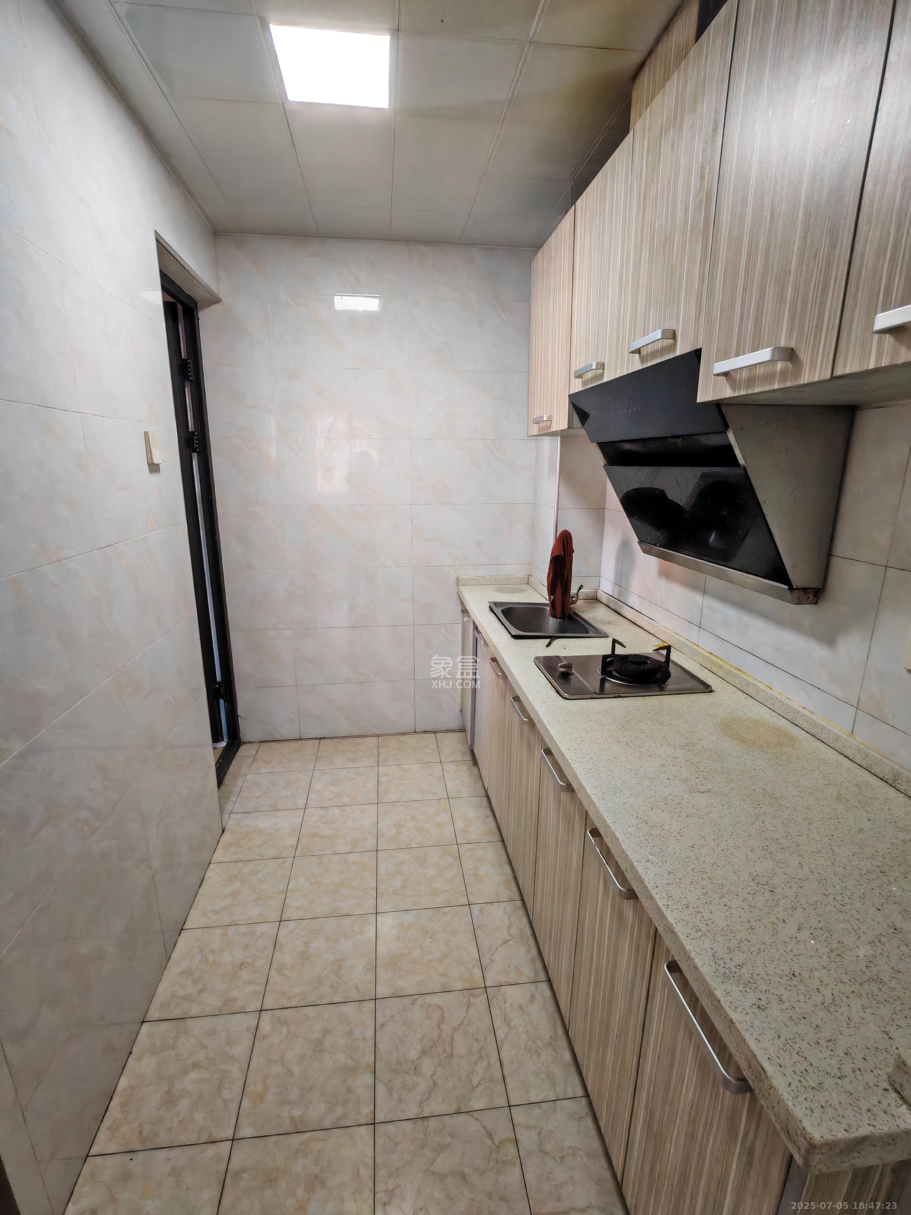 天鸿天府(天鸿中央大院) 2室1厅1卫 2100.0元/月 天鸿天府(天鸿中央大院) 2室1厅1卫 2100.0元/月室内图