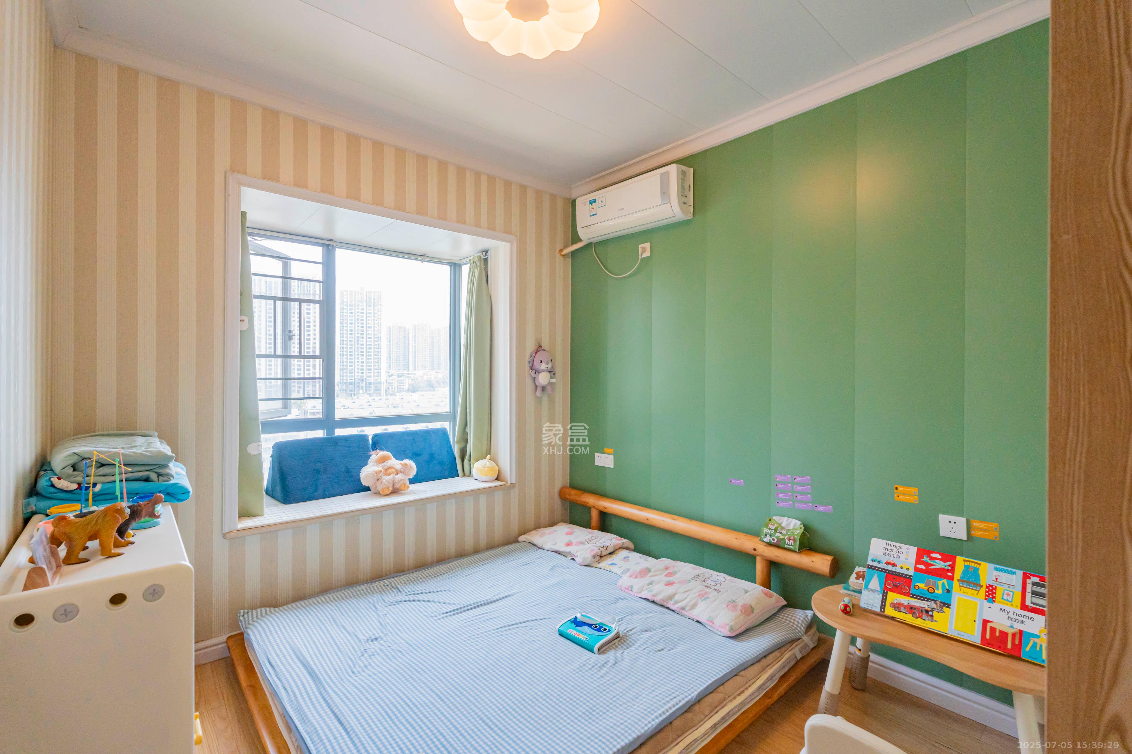 月畔湾  3室2厅1卫    115.0万 月畔湾  3室2厅1卫    115.0万卧室