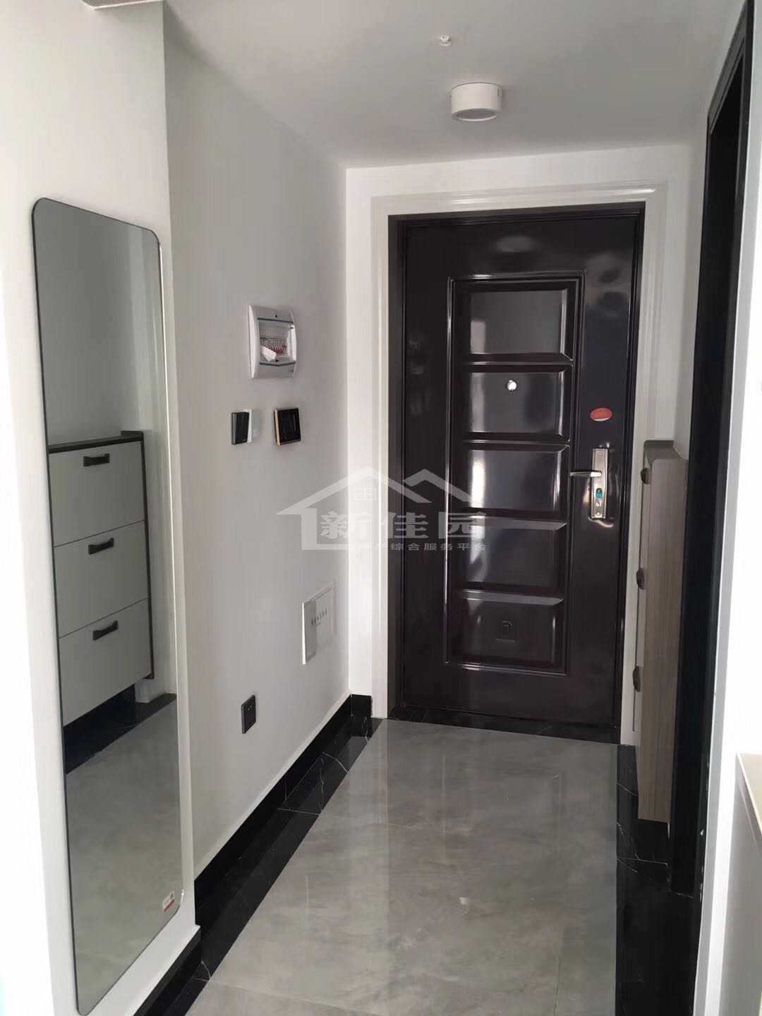 天门中央广场 1室1厅1卫 1450.0元/月 天门中央广场 1室1厅1卫 1450.0元/月室内图