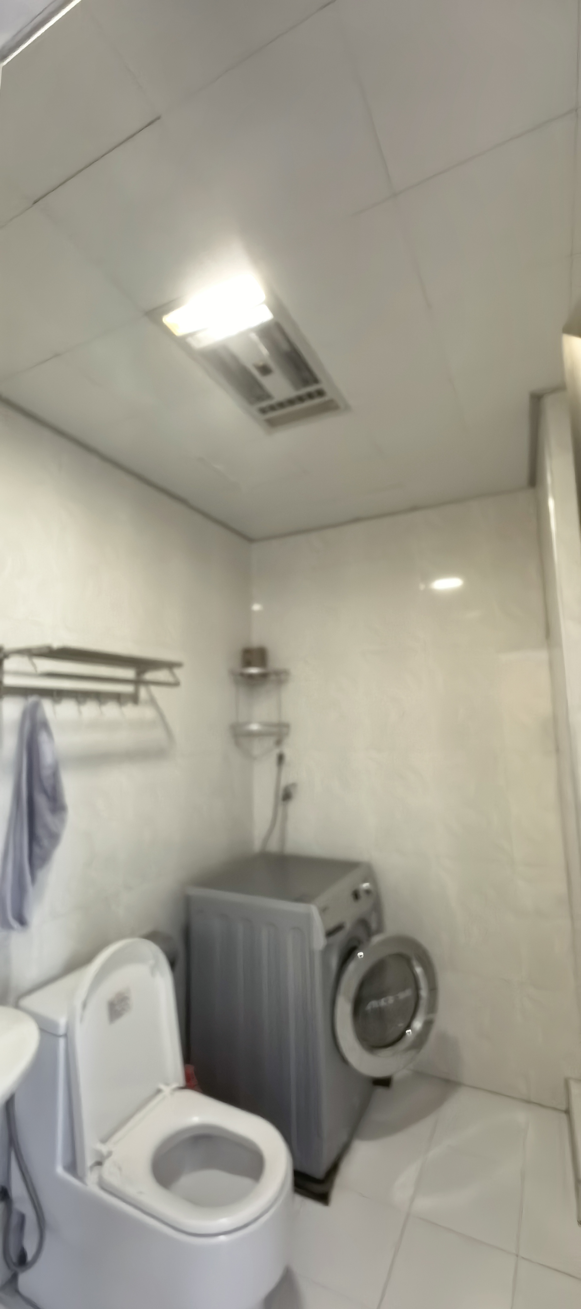 湘中园  3室2厅2卫    2000.0元/月 湘中园  3室2厅2卫    2000.0元/月室内图