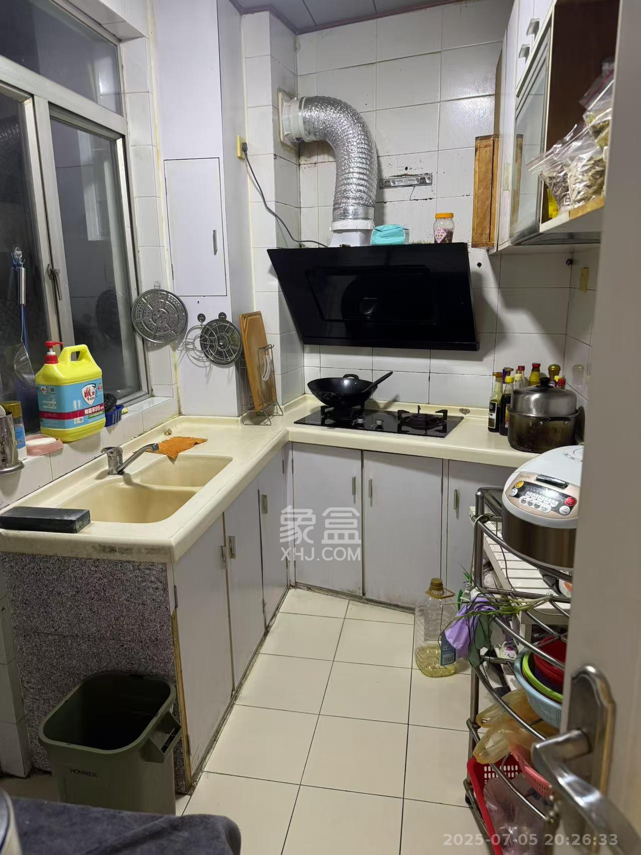 华银园  3室2厅1卫    2200.0元/月室内图