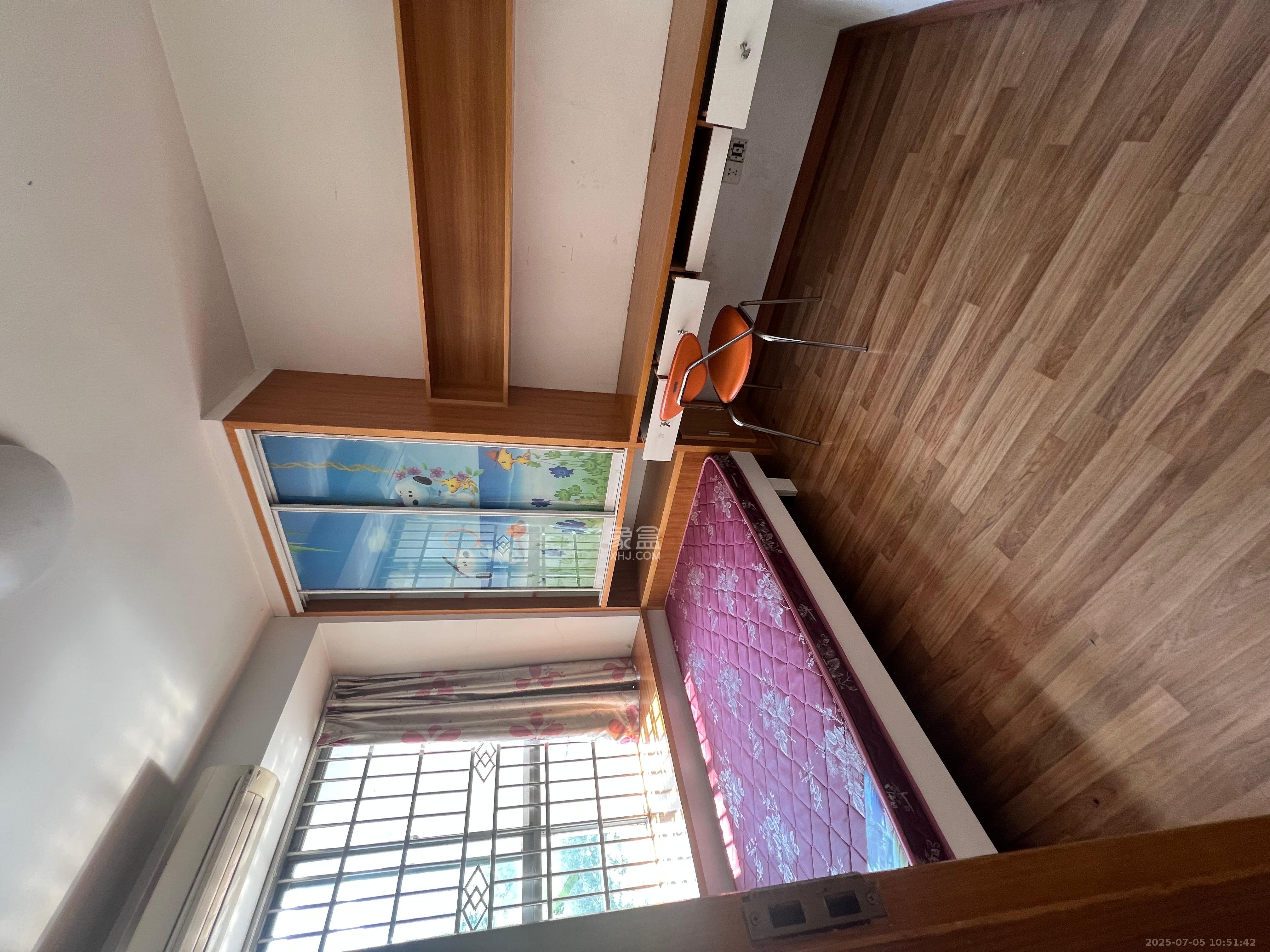 芙蓉苑  3室2厅1卫   2100.00元/月室内图