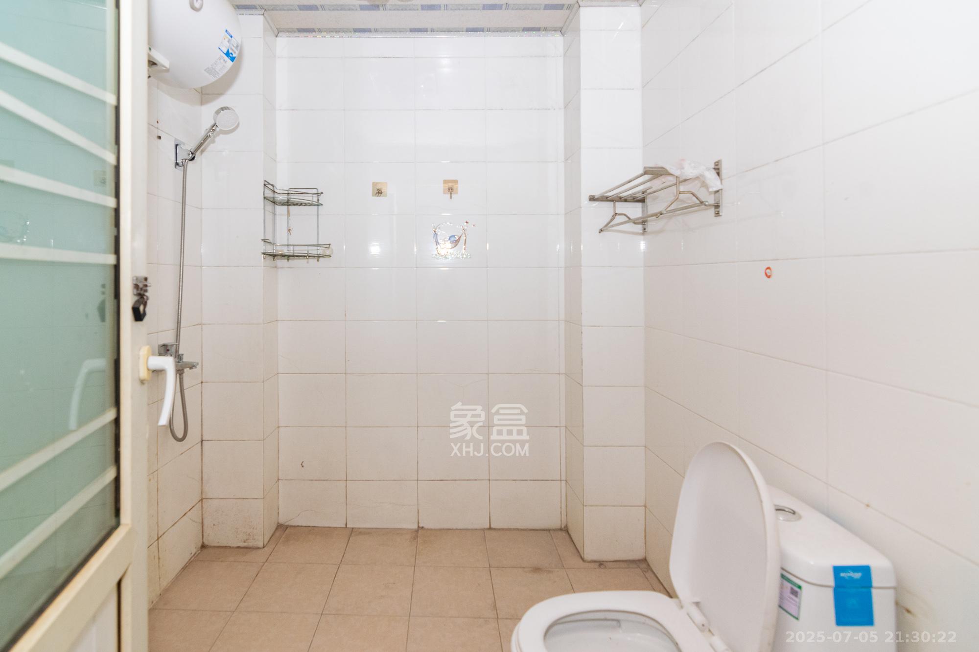 黄金乡金沙村废旧大市场  3室2厅1卫    42.8万 黄金乡金沙村废旧大市场  3室2厅1卫    42.8万卫生间