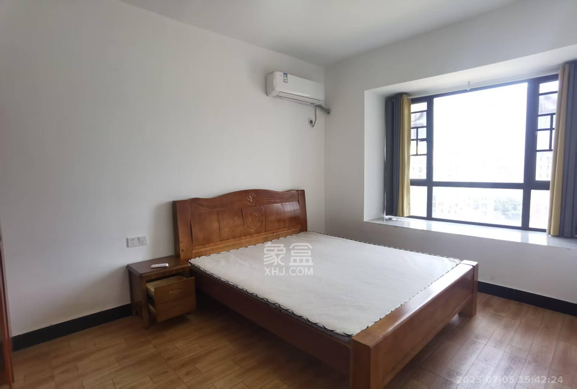 乾源国际  3室2厅2卫    2000.0元/月 乾源国际  3室2厅2卫    2000.0元/月室内图