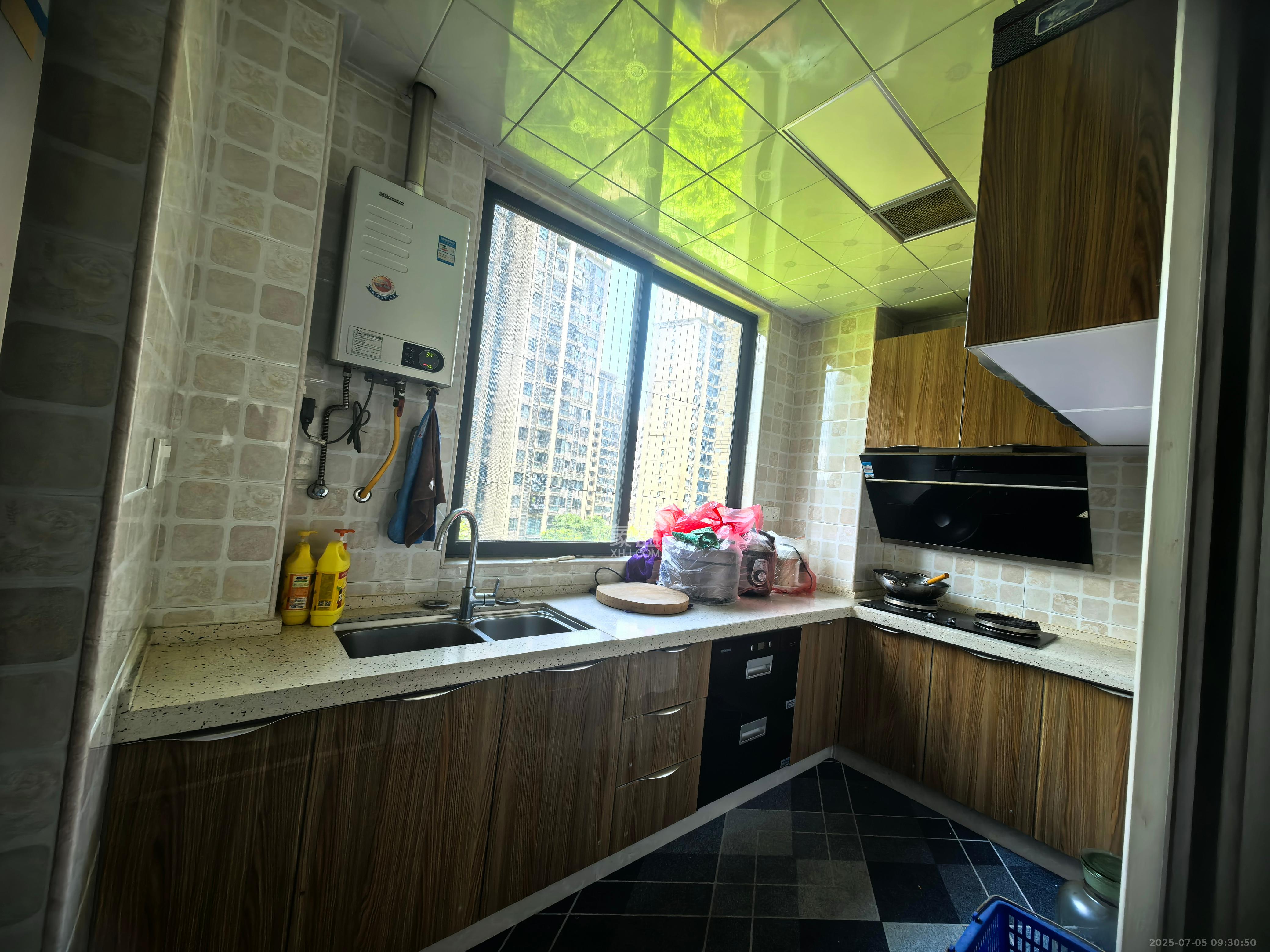 新华都万家城  2室2厅1卫    2300.0元/月 新华都万家城  2室2厅1卫    2300.0元/月室内图