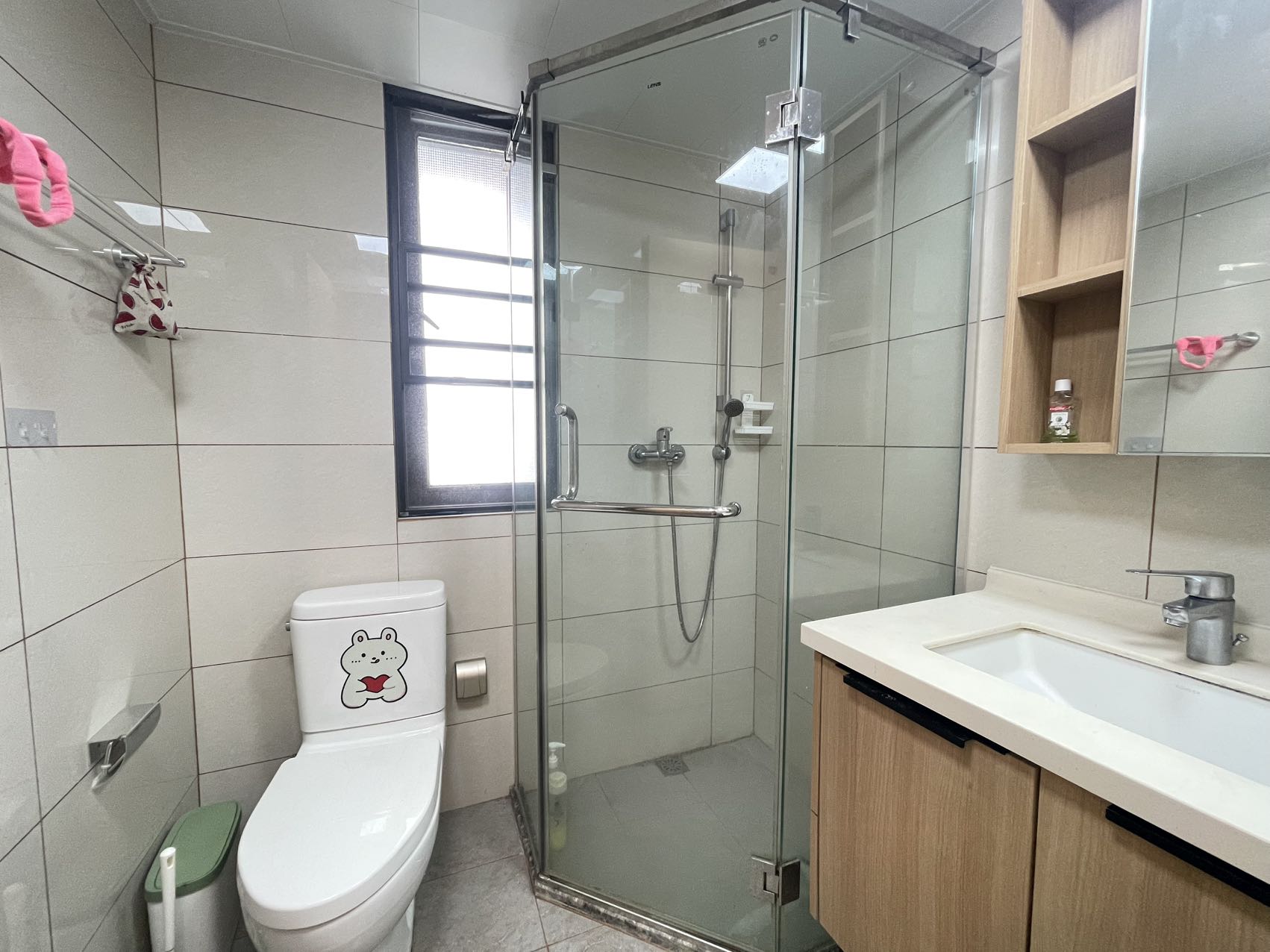 大华锦绣海岸四期 3室2厅2卫 178.0万 大华锦绣海岸四期 3室2厅2卫 178.0万客厅