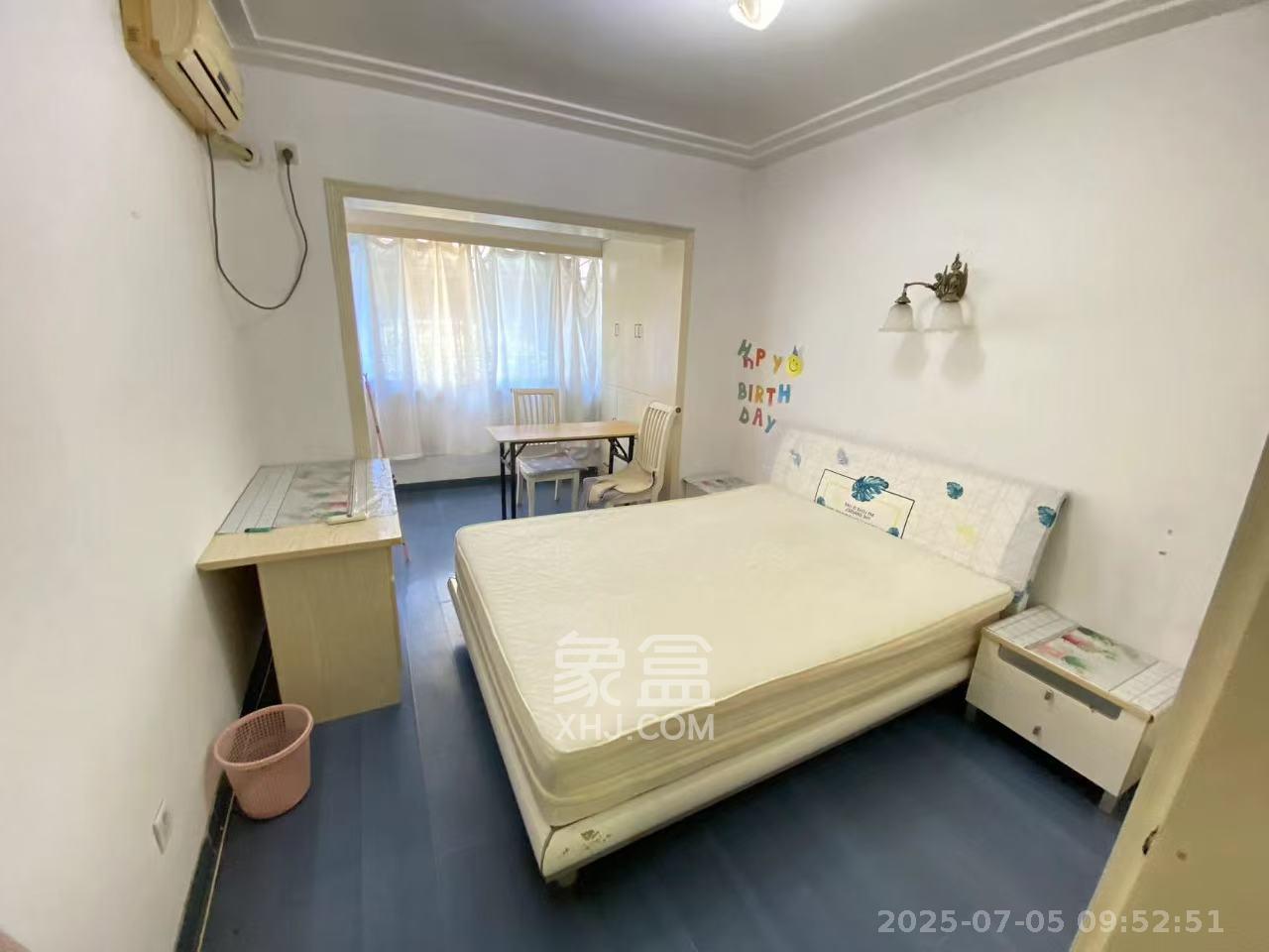 水泵厂宿舍 3室2厅2卫 1800.0元/月 水泵厂宿舍 3室2厅2卫 1800.0元/月室内图