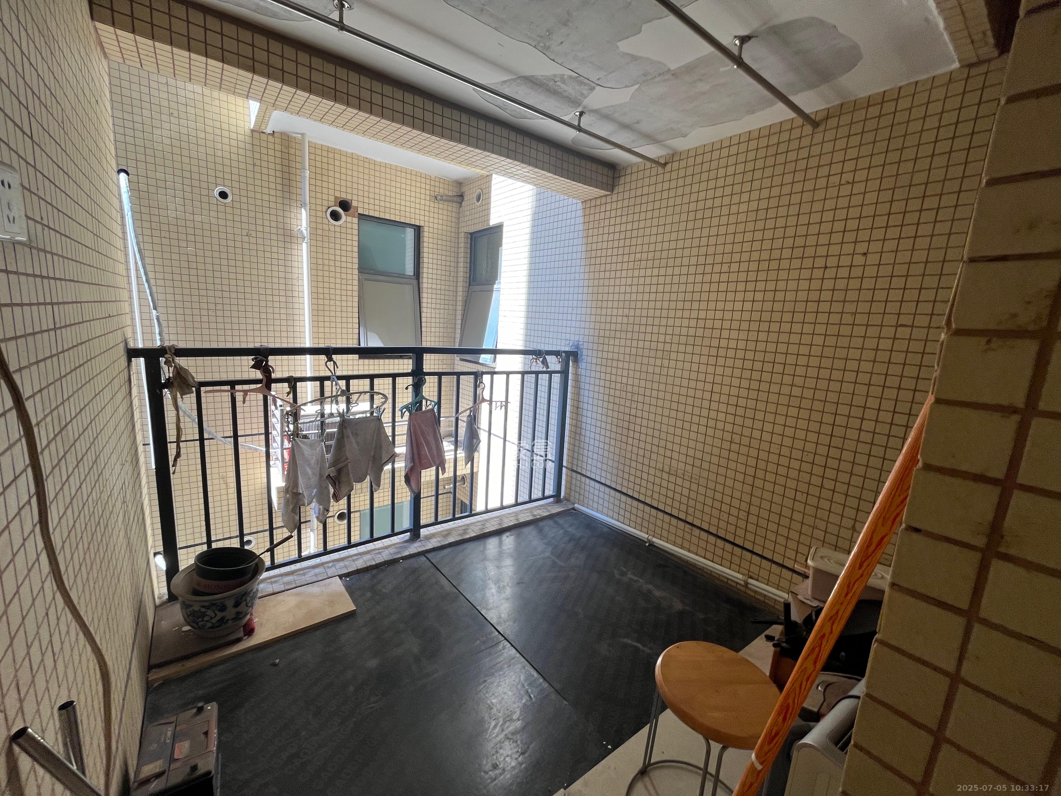 兰亭湾畔 3室2厅1卫 2500.0元/月 兰亭湾畔 3室2厅1卫 2500.0元/月室内图