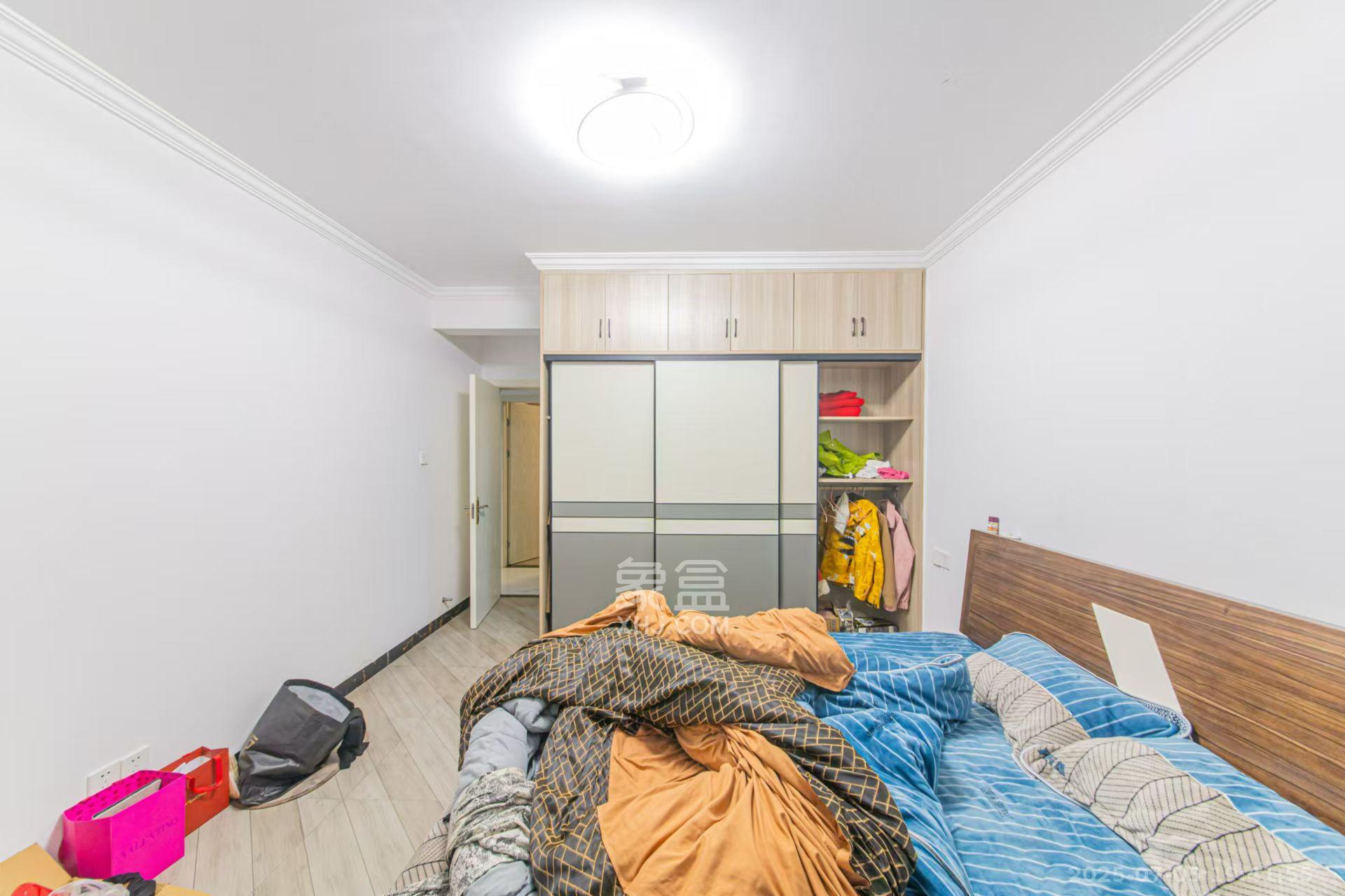 中建芙蓉嘉苑 3室2厅2卫 2100.0元/月 中建芙蓉嘉苑 3室2厅2卫 2100.0元/月室内图