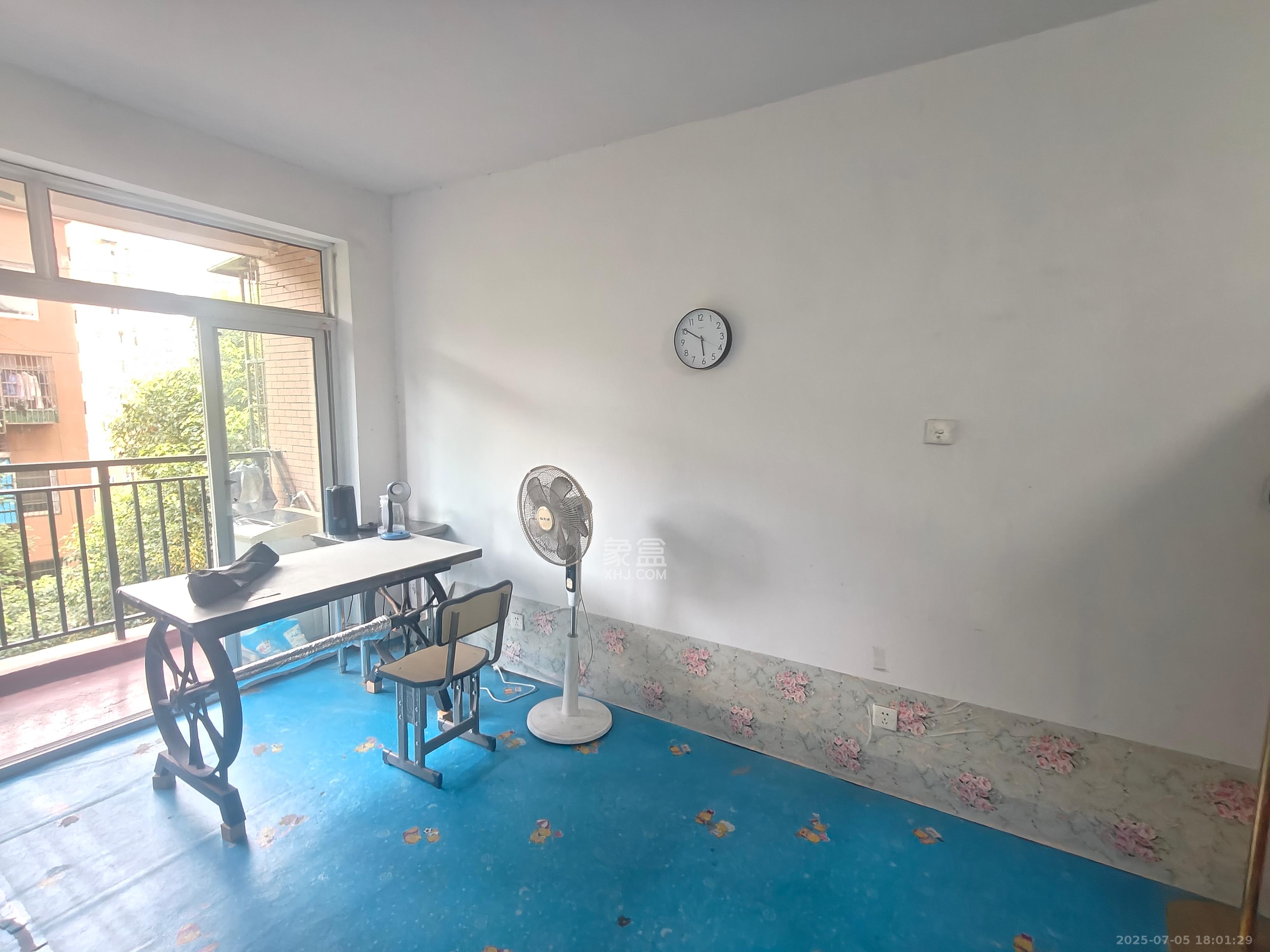 诚兴园 2室1厅1卫 1200.0元/月 诚兴园 2室1厅1卫 1200.0元/月室内图