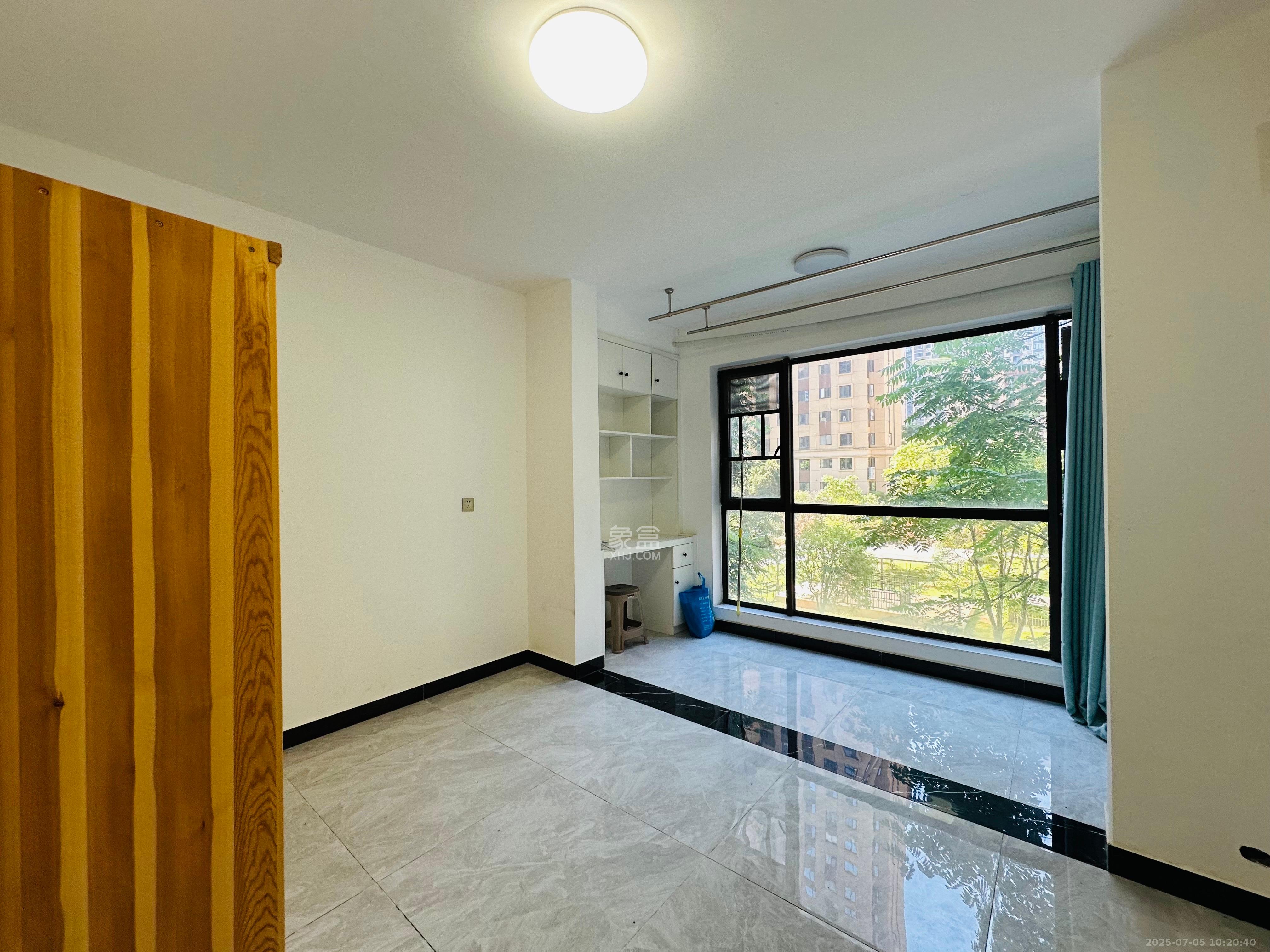 中铁西江悦一期 3室1厅2卫 2700.0元/月 中铁西江悦一期 3室1厅2卫 2700.0元/月室内图