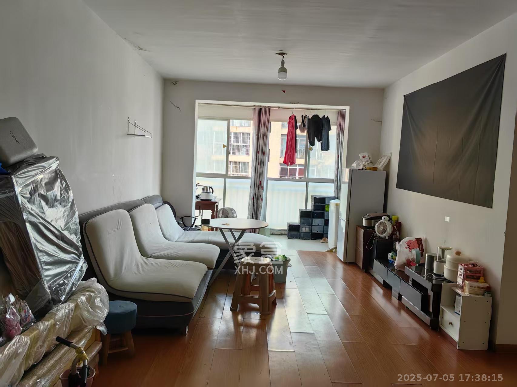 麓谷锦和园 2室2厅1卫 1800.0元/月 麓谷锦和园 2室2厅1卫 1800.0元/月室内图