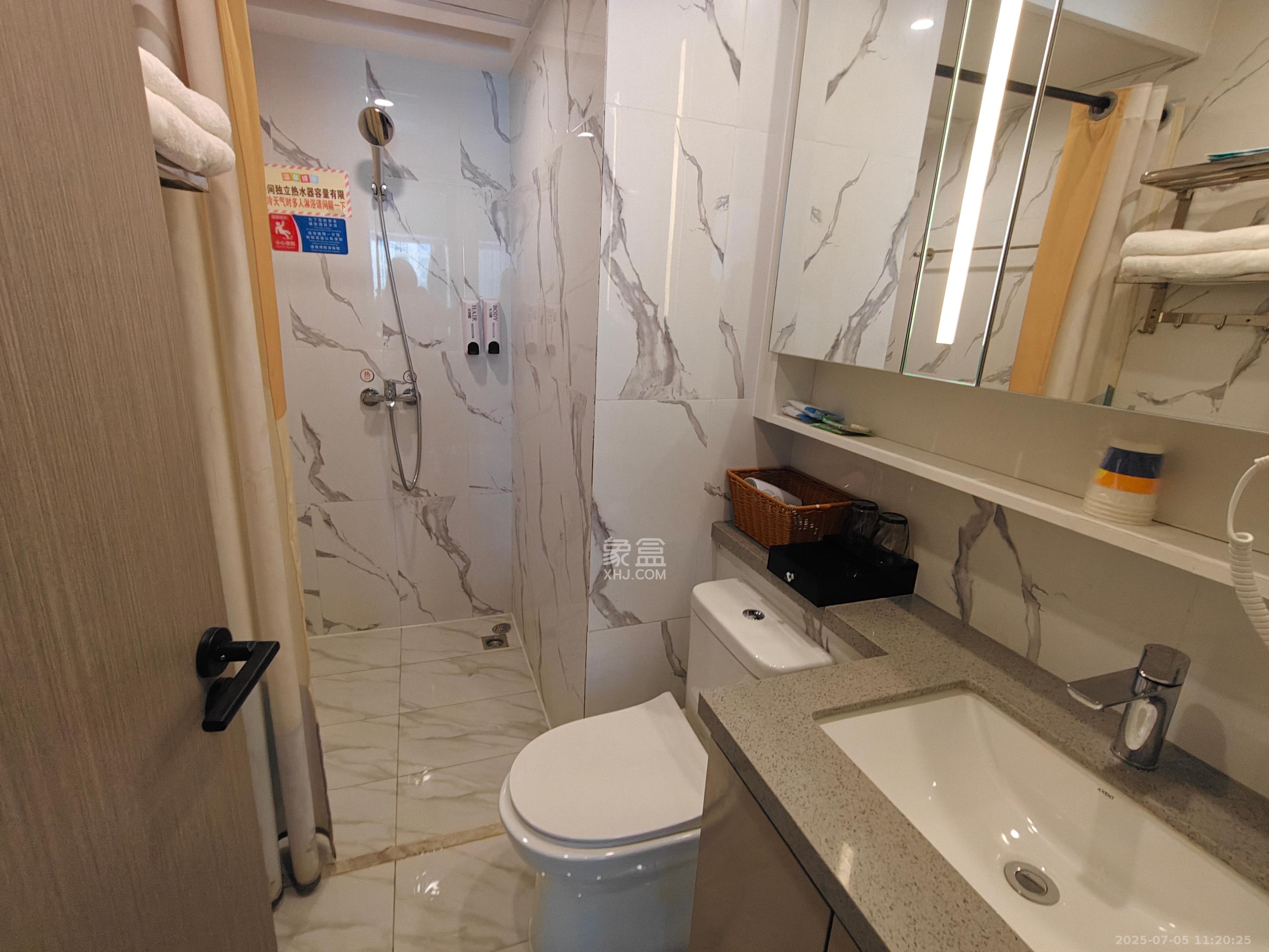 达美涧溪山 2室1厅1卫 2600.0元/月 达美涧溪山 2室1厅1卫 2600.0元/月室内图