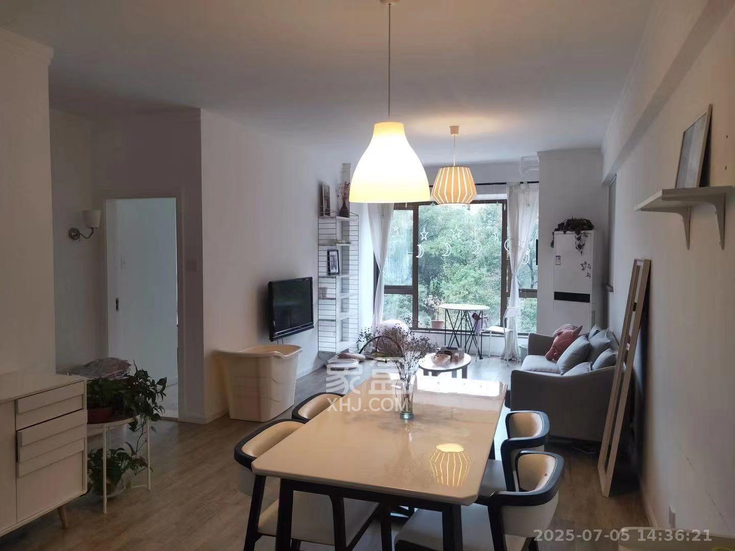 第六都(陆都小区) 2室1厅1卫 3500.00元/月 第六都(陆都小区) 2室1厅1卫 3500.00元/月室内图