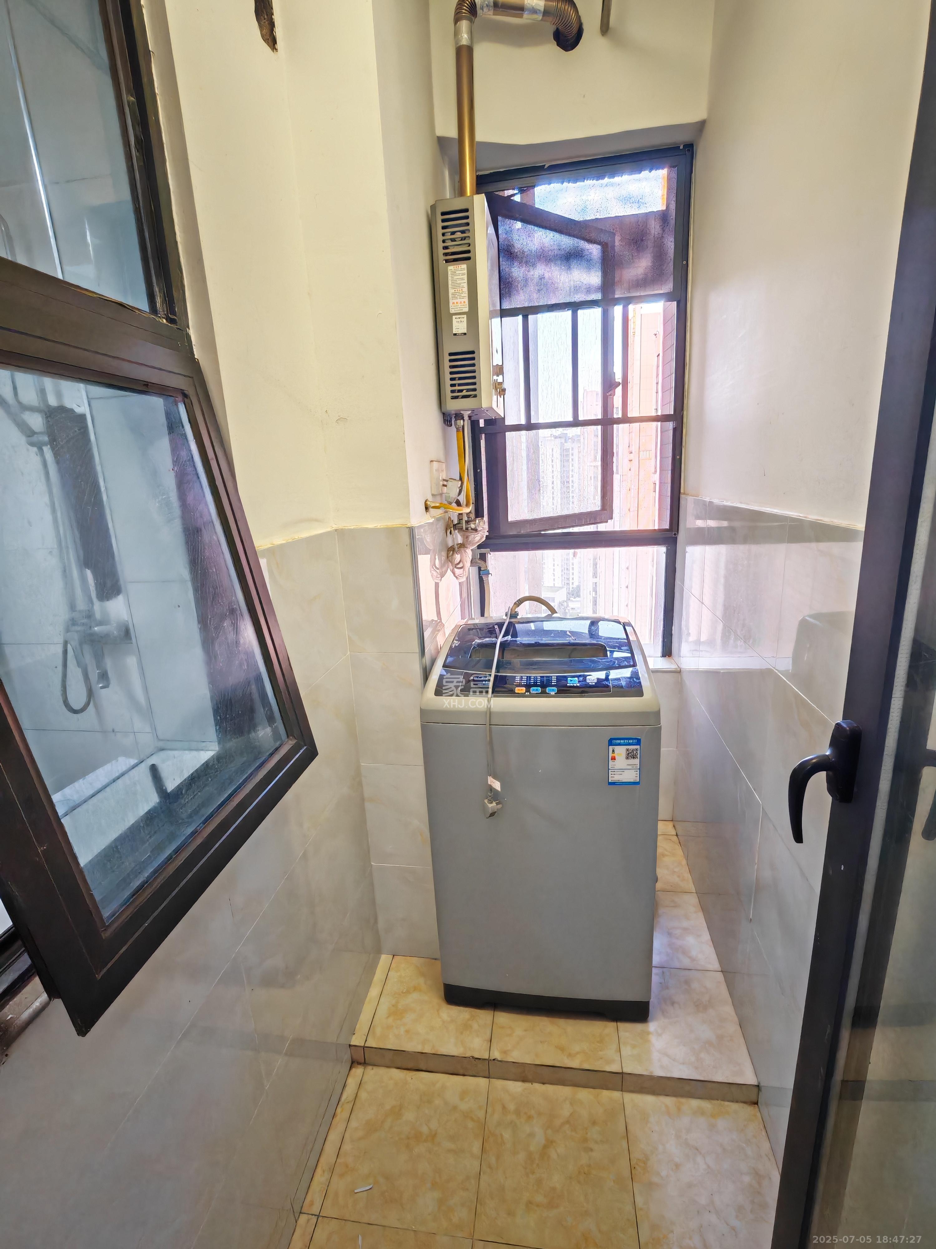 天鸿天府(天鸿中央大院) 2室1厅1卫 2100.0元/月 天鸿天府(天鸿中央大院) 2室1厅1卫 2100.0元/月室内图