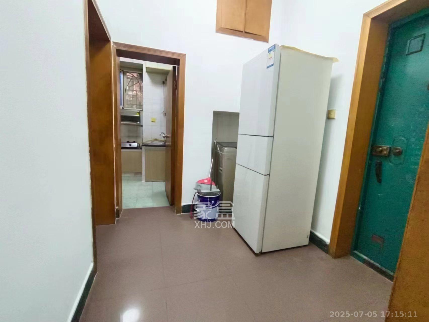 水泵厂宿舍  1室1厅1卫   1500.00元/月室内图