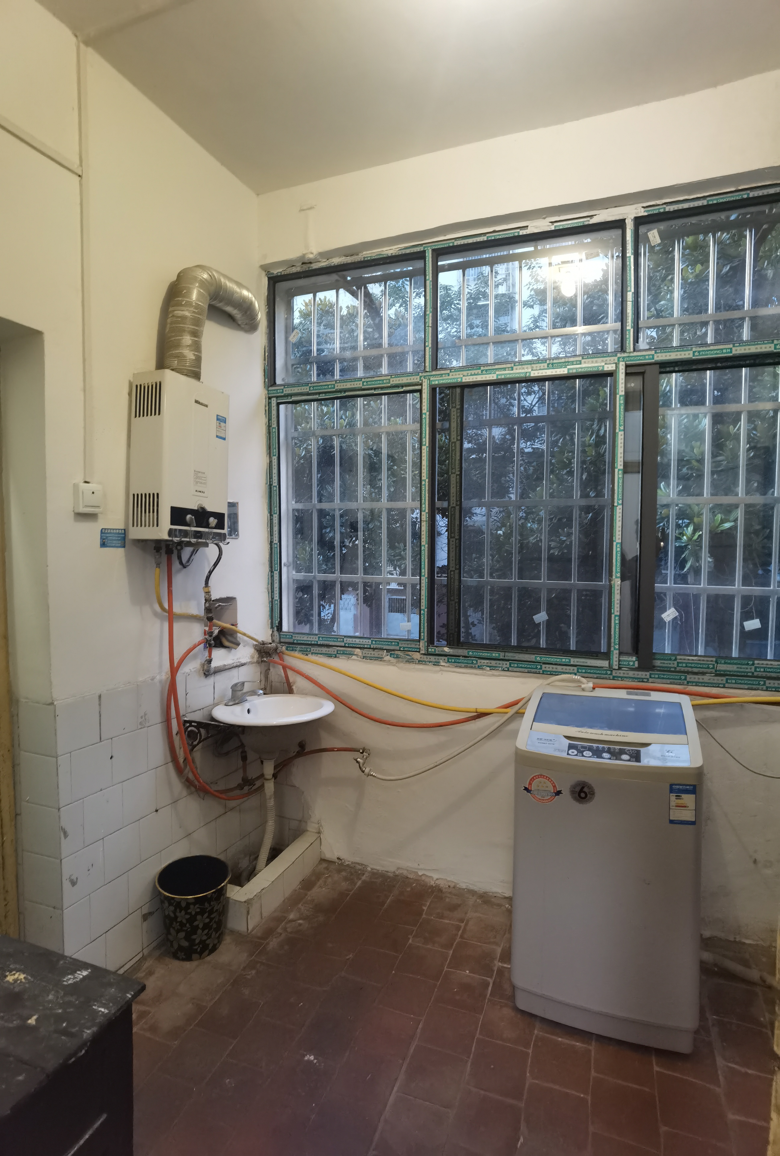 娄底人文师范学院家属楼 3室1厅1卫 1000.0元/月 娄底人文师范学院家属楼 3室1厅1卫 1000.0元/月室内图