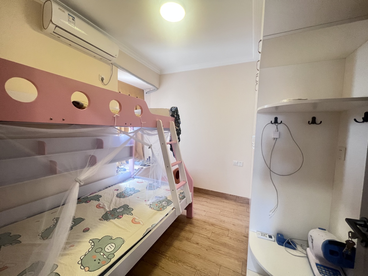 锦绣花园 3室2厅1卫 135.0万 锦绣花园 3室2厅1卫 135.0万室内图