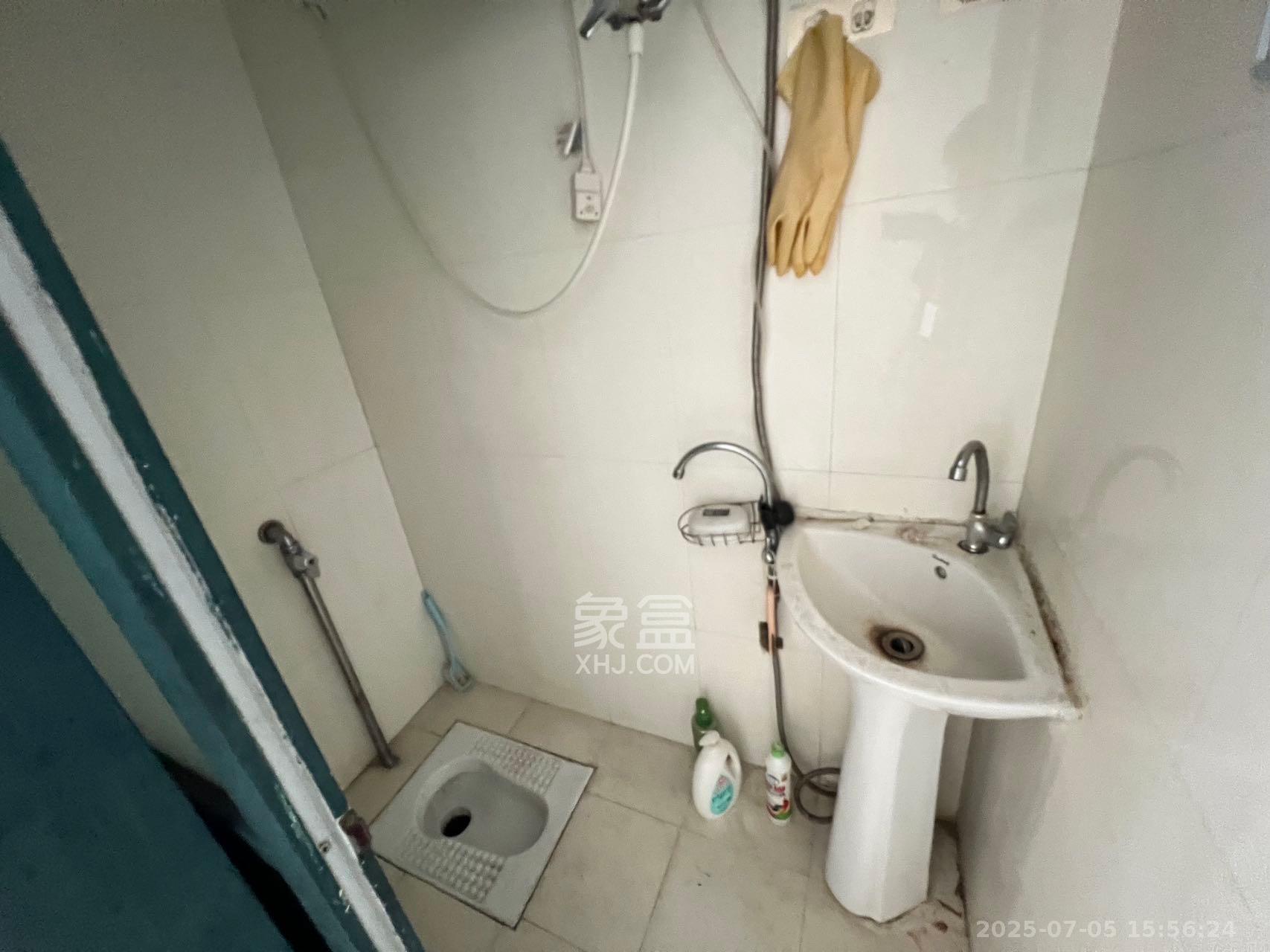 上河国际A座  1室0厅1卫   1500.00元/月室内图