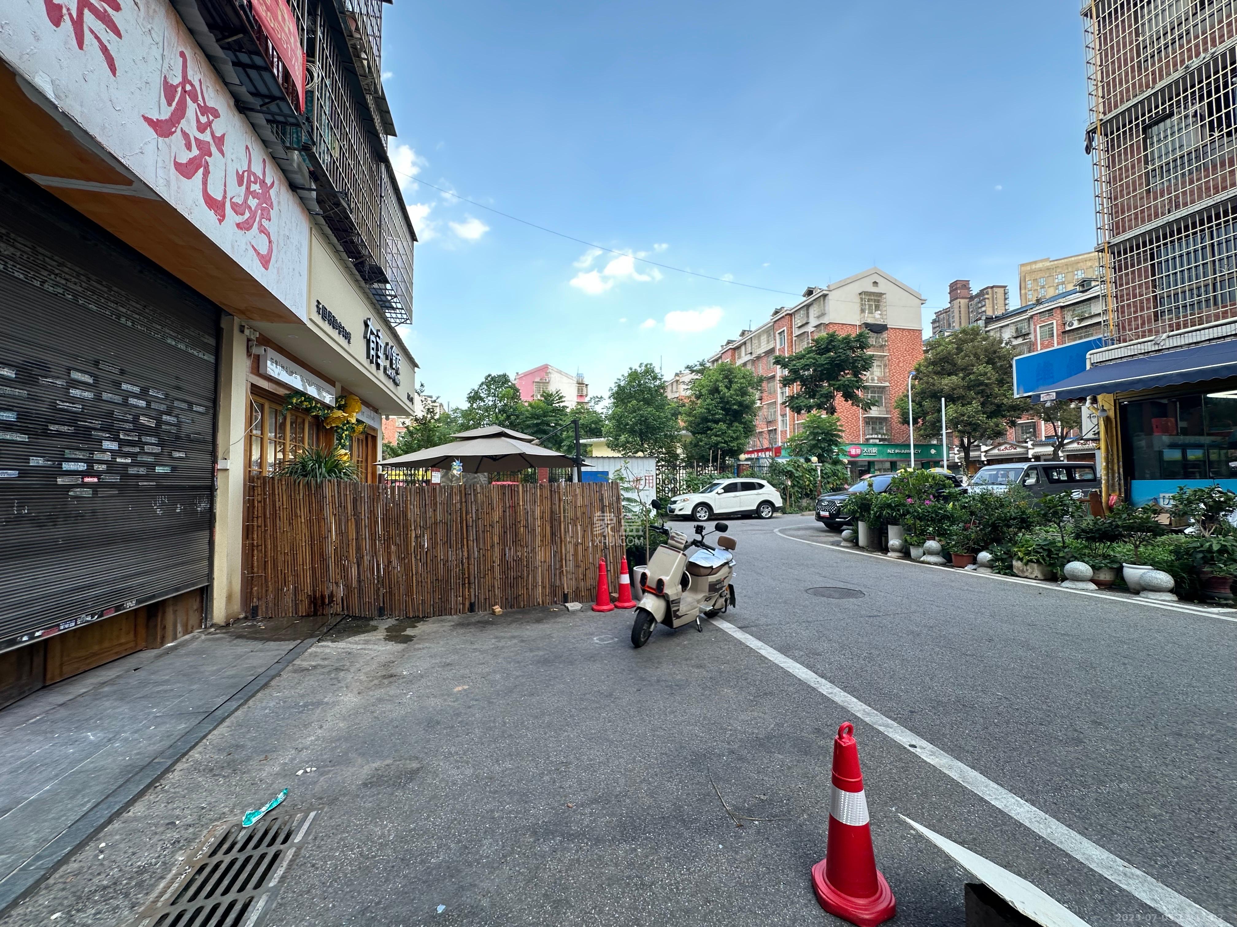 月湖安置小区（马栏山小区）  1室1厅1卫   5000.00元/月室内图