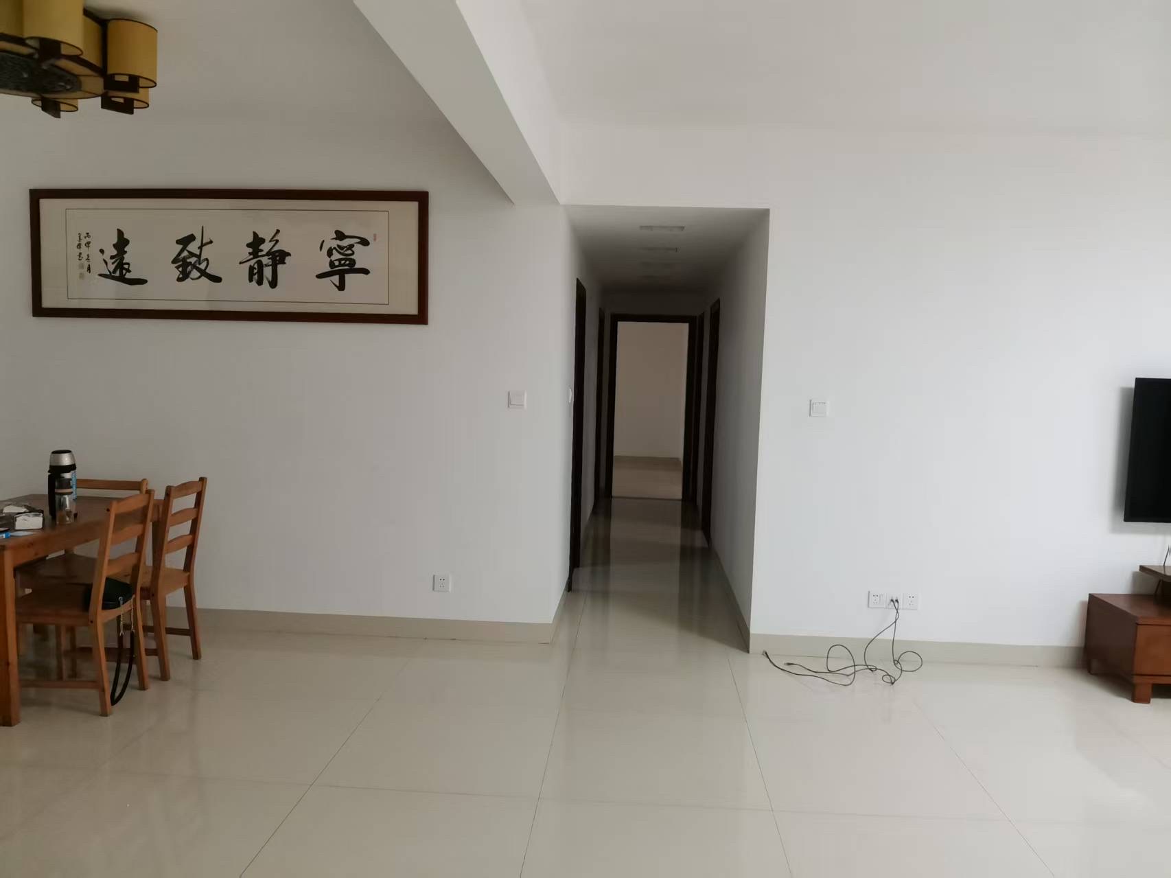 海航城 5室2厅2卫 3100.0元/月 海航城 5室2厅2卫 3100.0元/月室内图