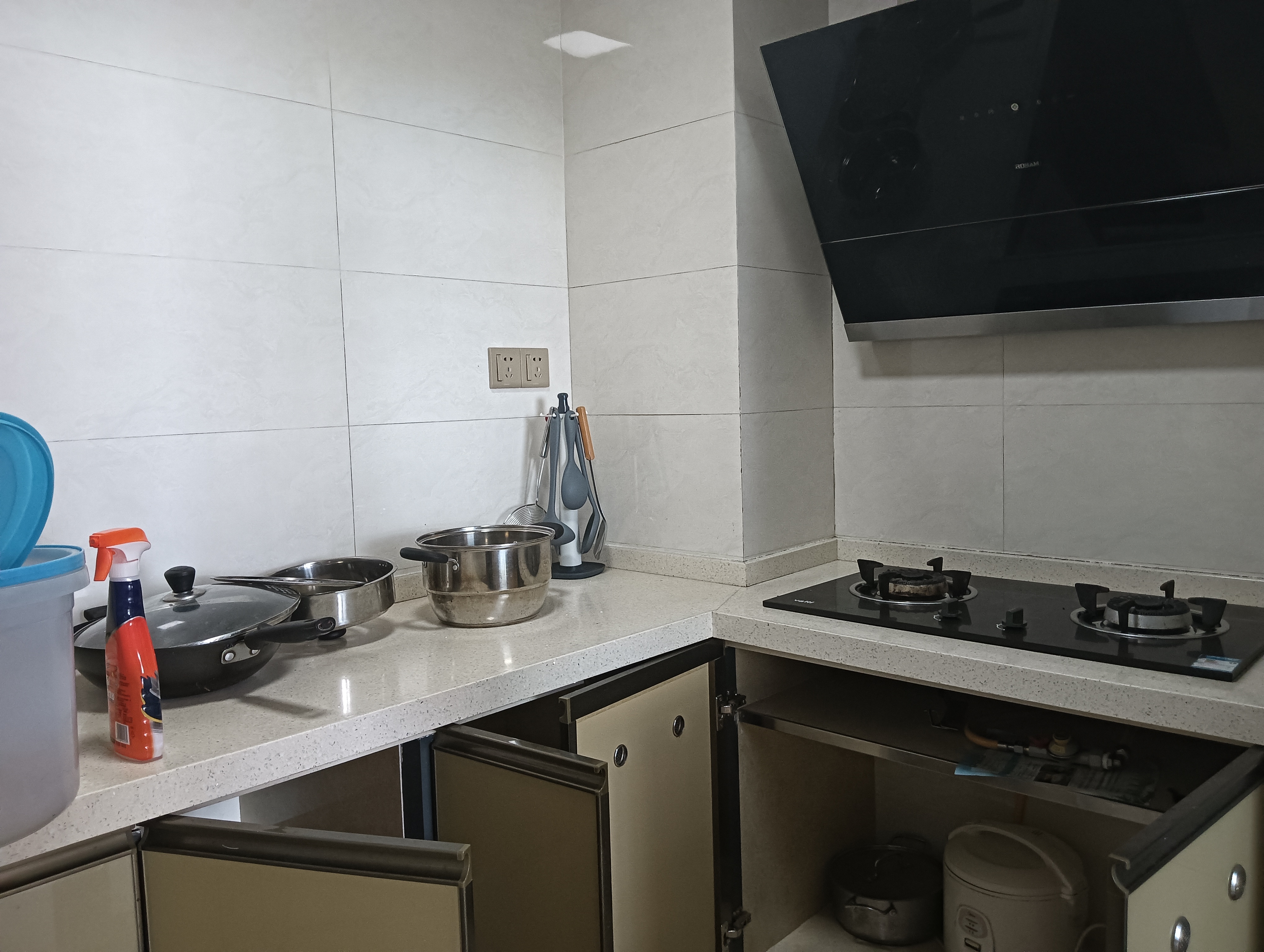 昌茂城邦  2室2厅1卫   2600.00元/月室内图
