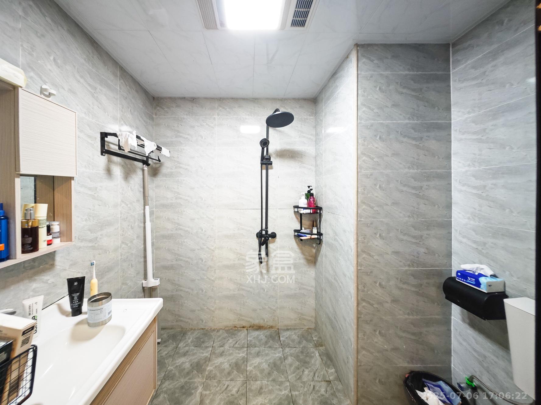 福晟钱隆国际(晟冉景苑) 1室1厅1卫 23.0万 福晟钱隆国际(晟冉景苑) 1室1厅1卫 23.0万卫生间