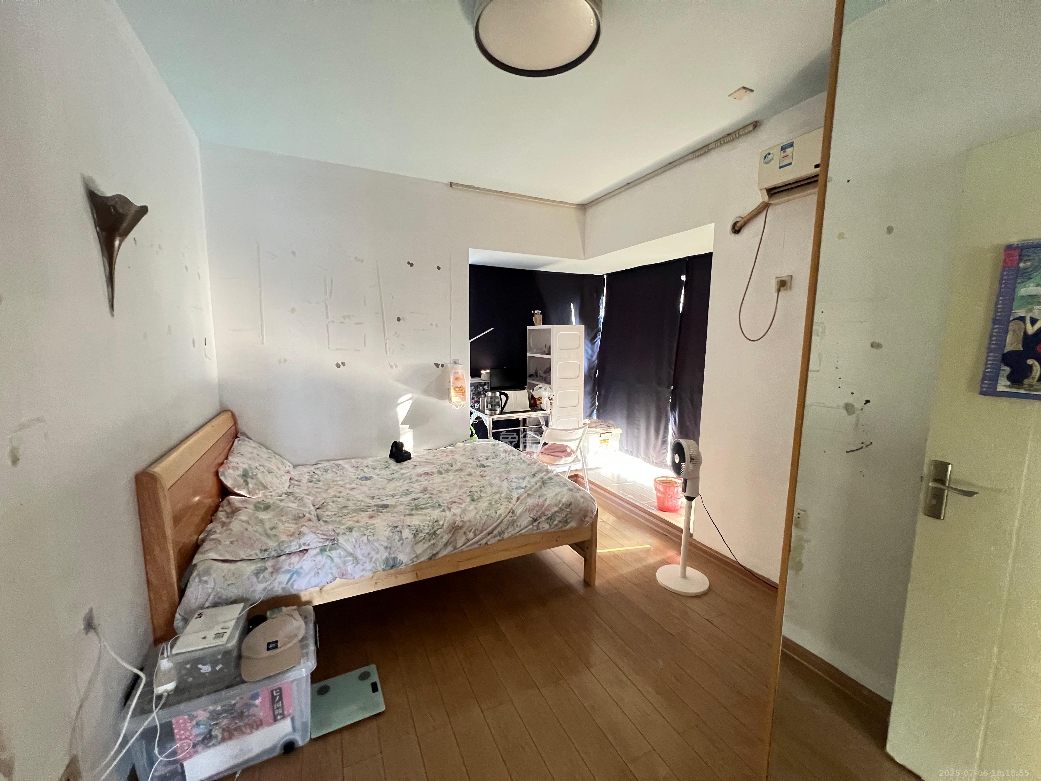 星典时代  2室1厅1卫   1900.00元/月室内图