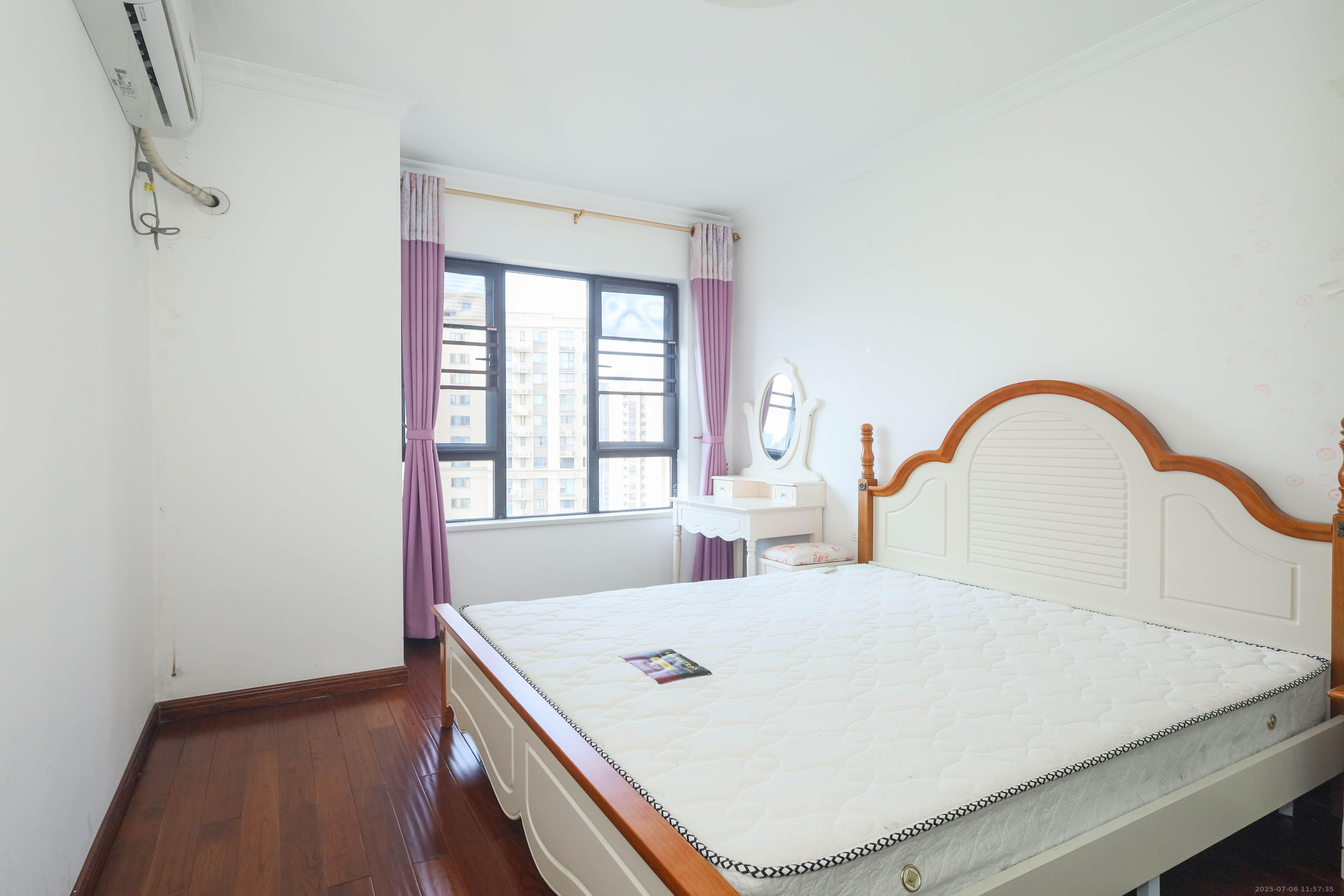 惠天然梅岭国际 3室2厅1卫 105.0万 惠天然梅岭国际 3室2厅1卫 105.0万卧室