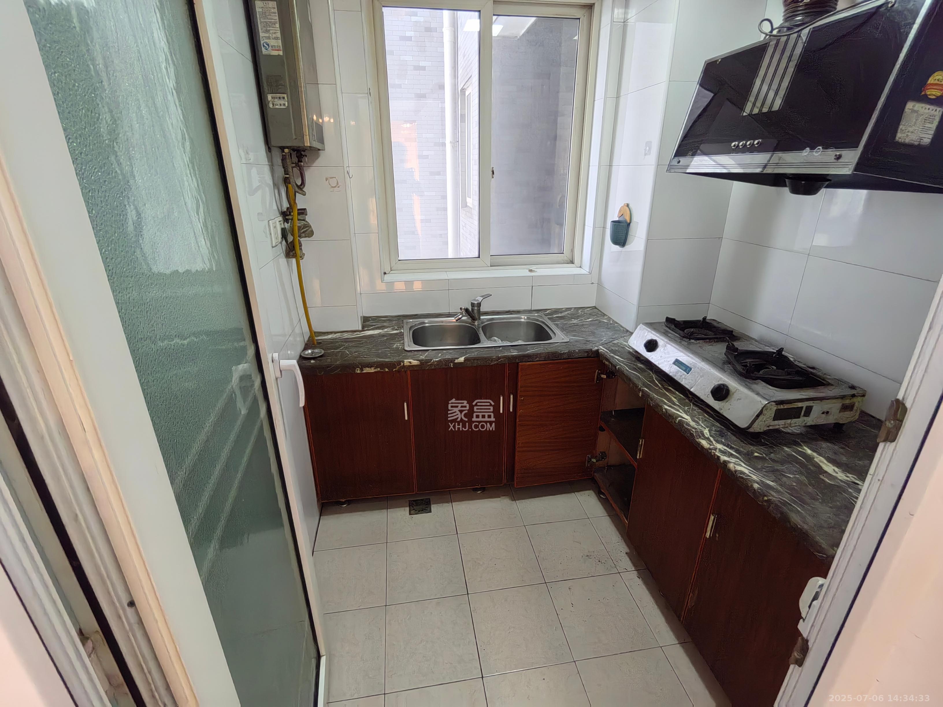 新芙蓉之都 1室1厅1卫 1600.0元/月 新芙蓉之都 1室1厅1卫 1600.0元/月室内图