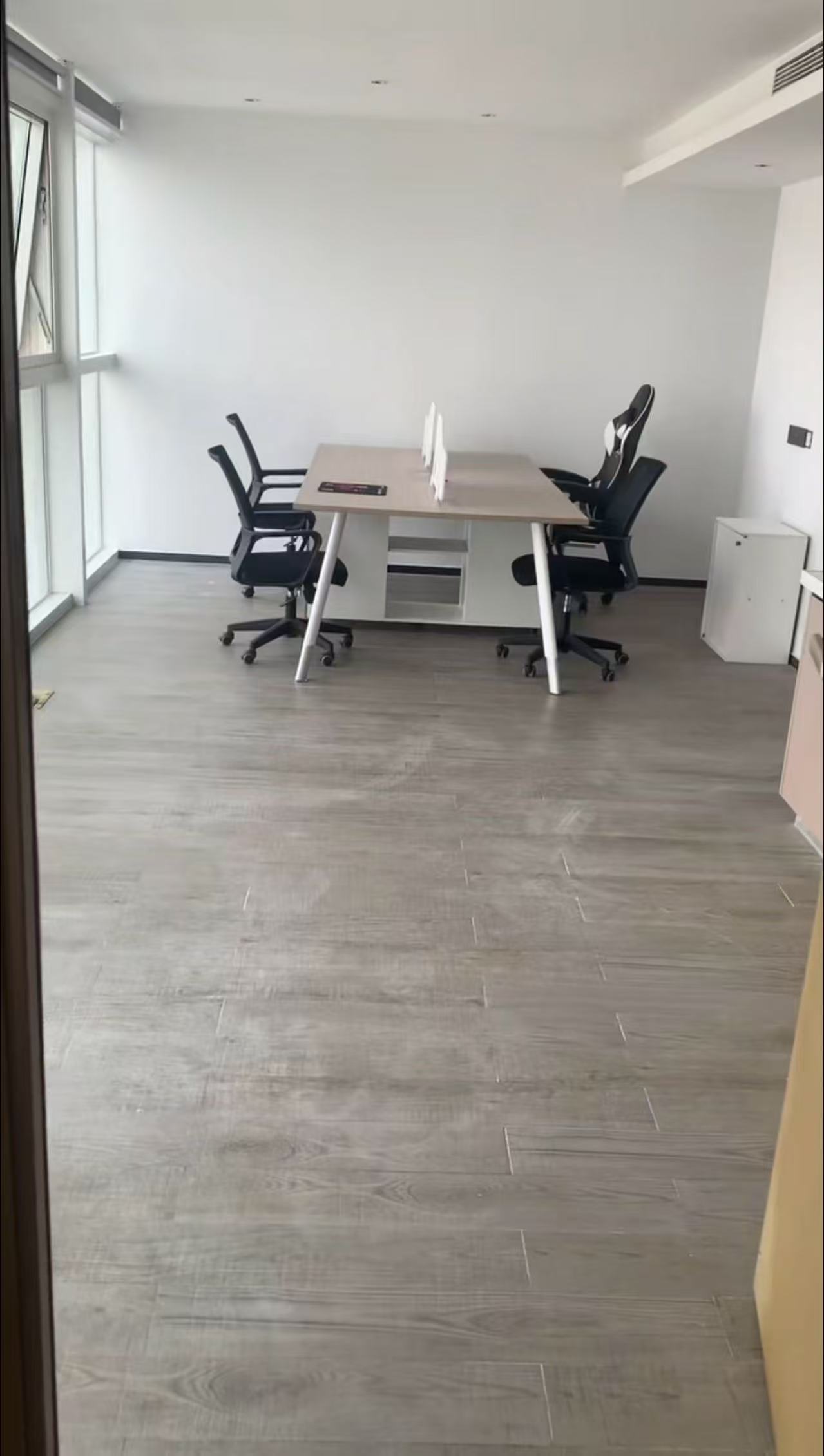 海南国际创意港 2室1厅2卫 5700.0元/月 海南国际创意港 2室1厅2卫 5700.0元/月室内图