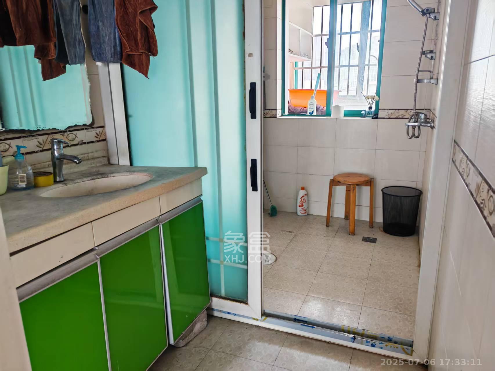 景秀江山 3室2厅2卫 3300.0元/月 景秀江山 3室2厅2卫 3300.0元/月室内图