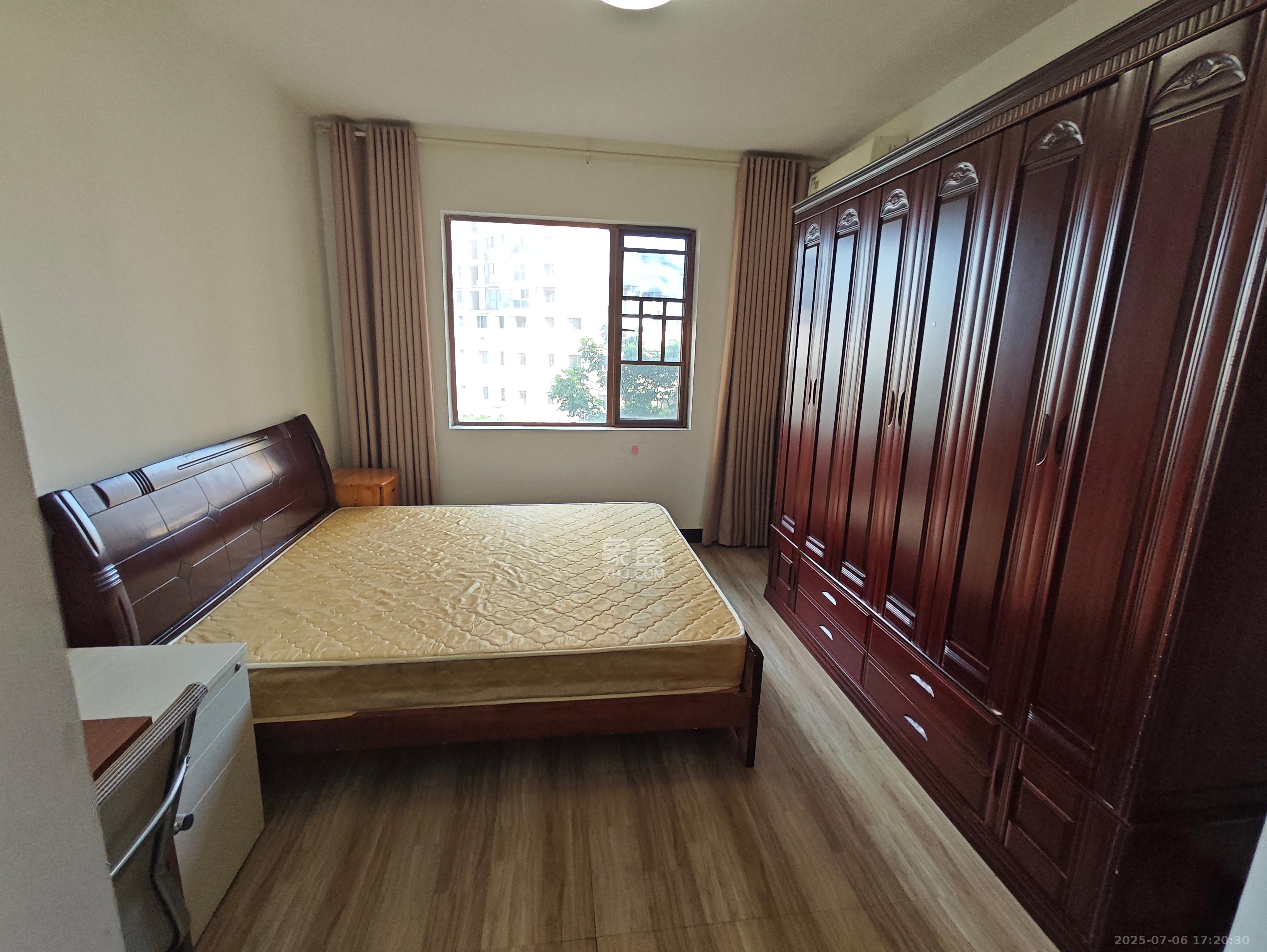 万里时代 4室2厅2卫 3200.0元/月 万里时代 4室2厅2卫 3200.0元/月室内图