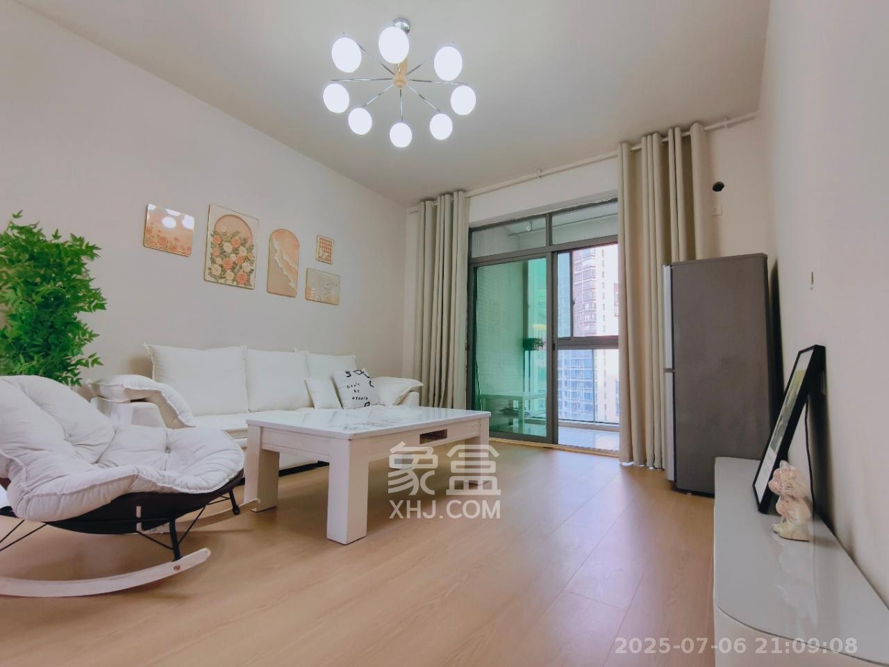 新城新世界一二三期  2室2厅1卫   2900.00元/月室内图