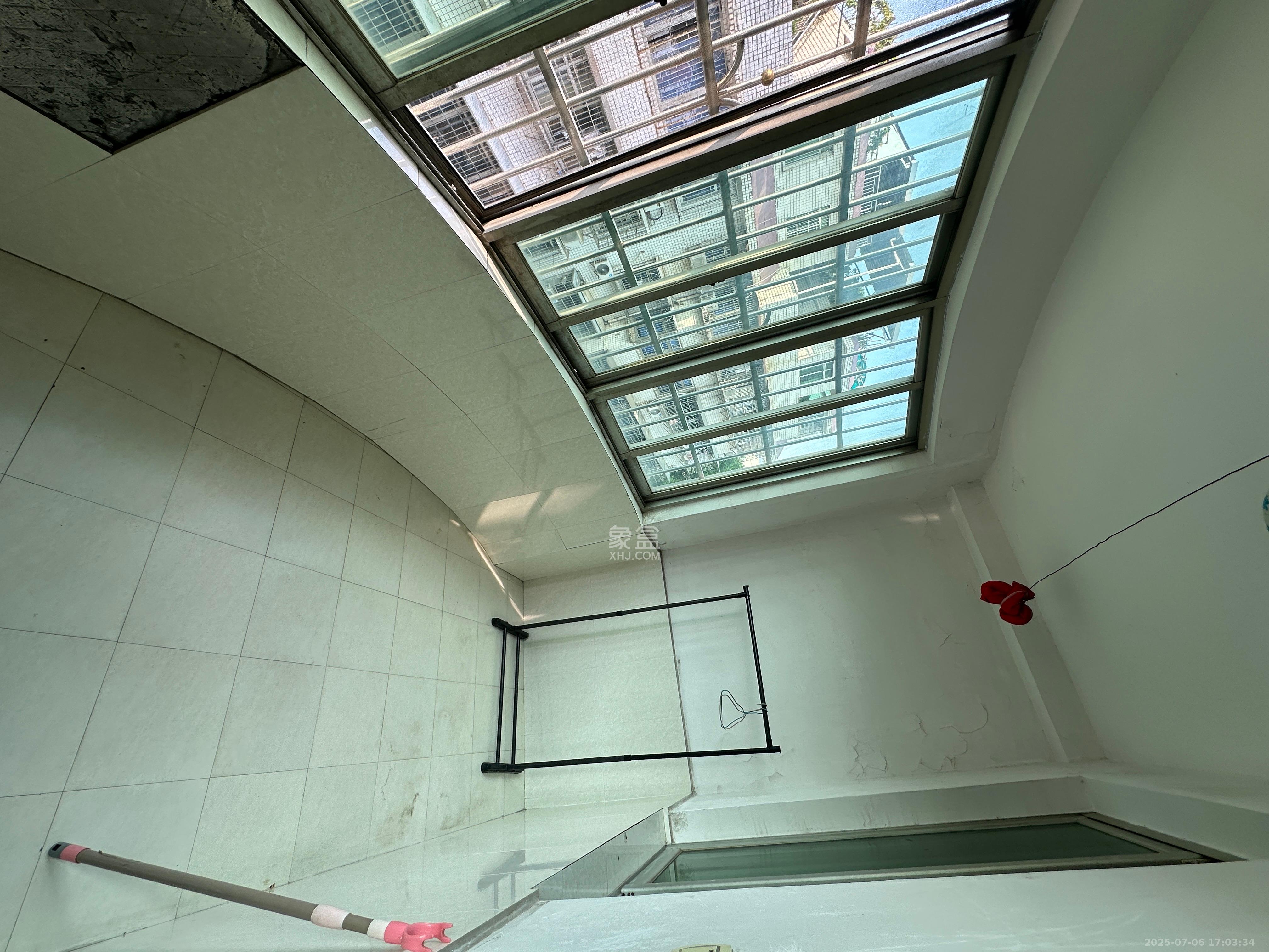 马王堆陶瓷建材新城  3室2厅1卫   1500.00元/月室内图